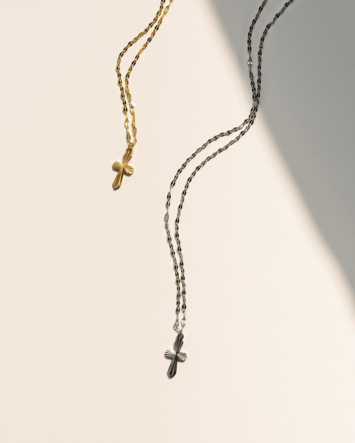 Collier seashell cross