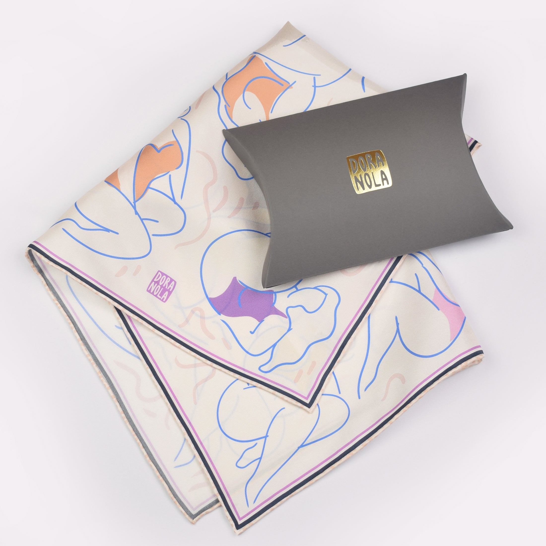 Petit foulard 'Histoire de l'art' clair