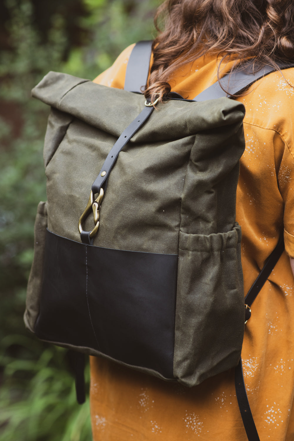Sac à dos en cuir et coton ciré modèle DE LORIMIER