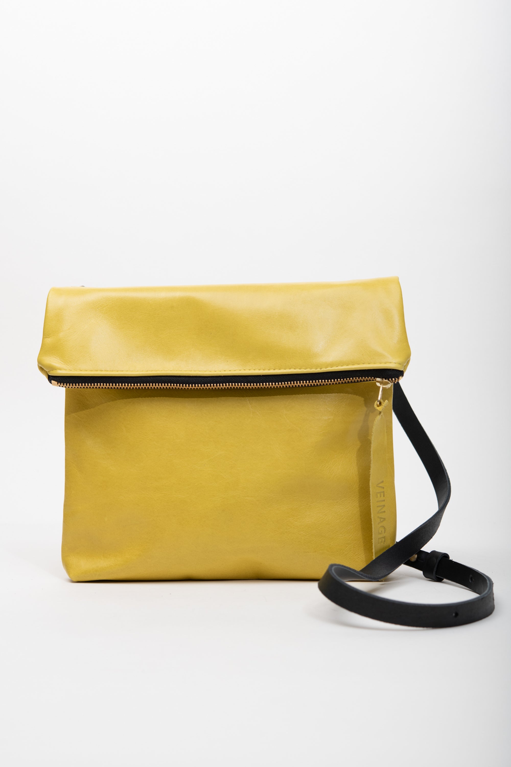 Sac à main en cuir avec ganse bandoulière modèle BORDEAUX