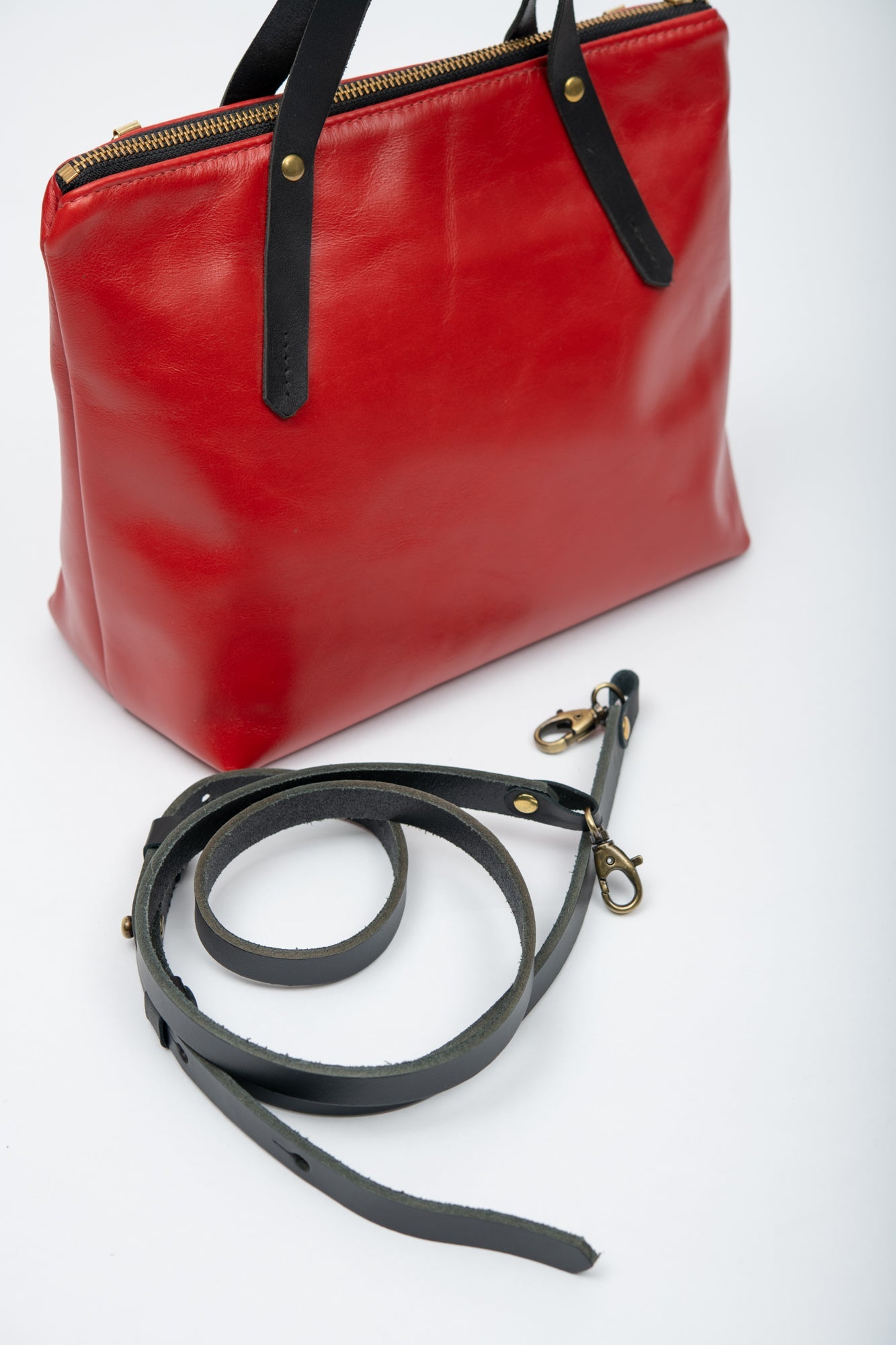 Sac à main en cuir avec ganse bandoulière modèle PAPINEAU