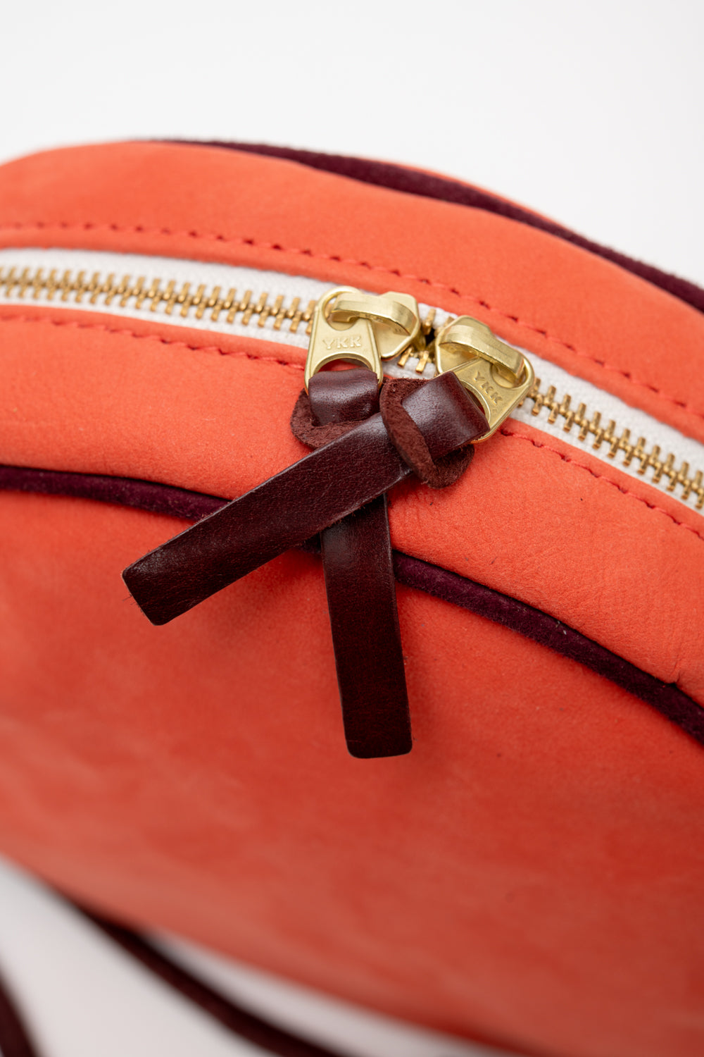 Sac à main tout rond à bandoulière modèle MACARON