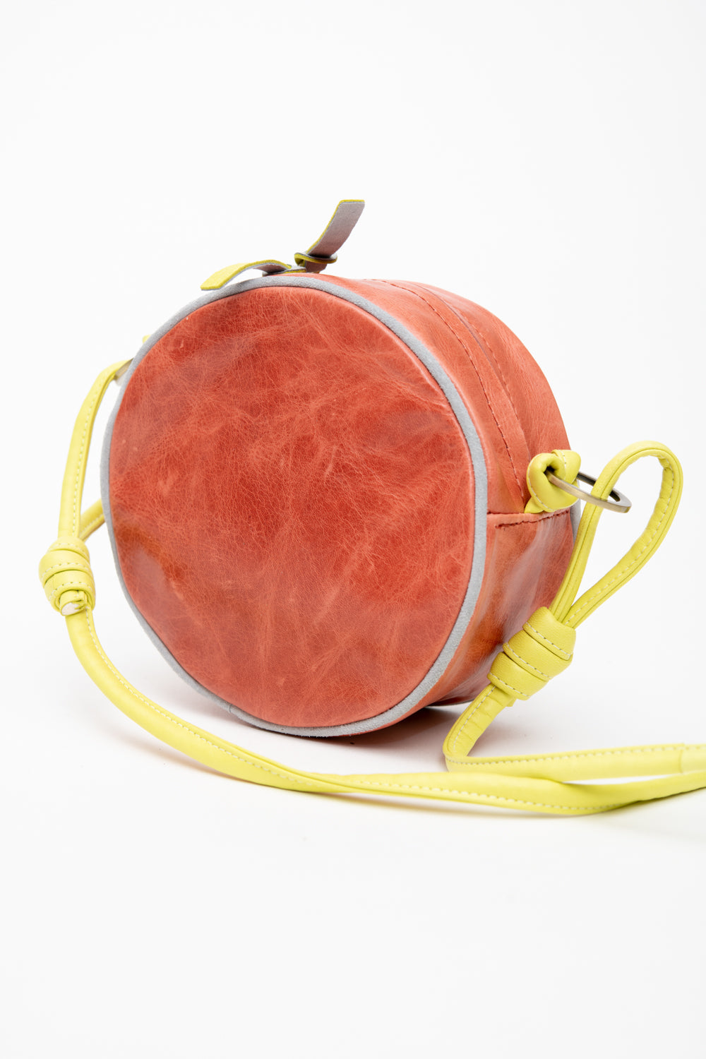 Sac à main tout rond à bandoulière modèle MACARON