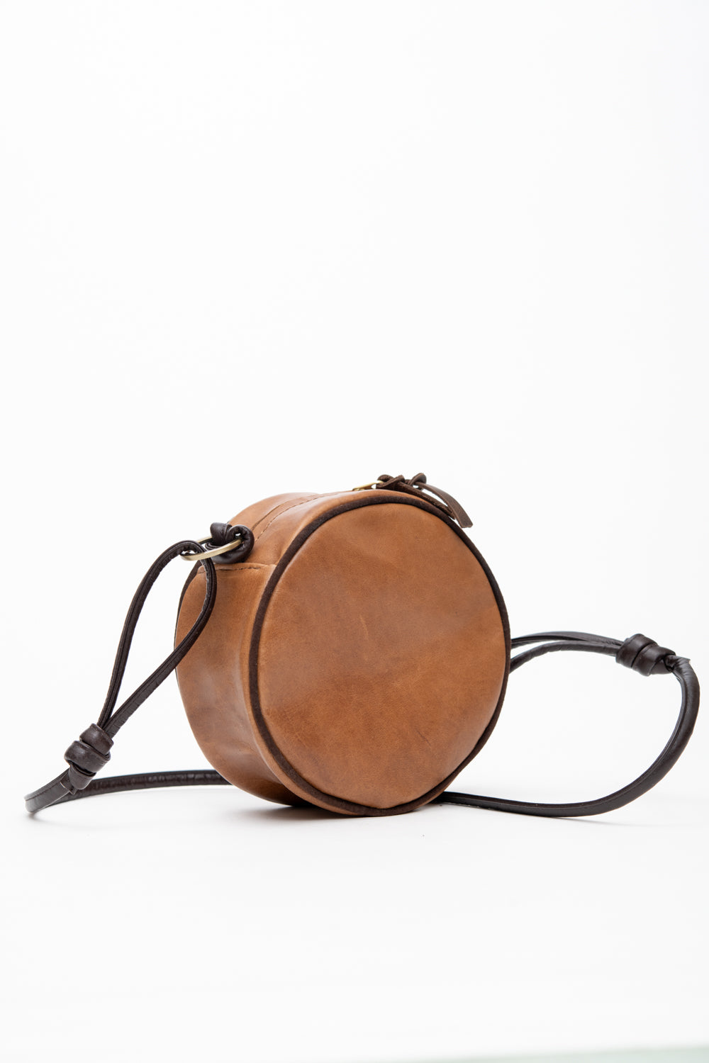 Sac à main tout rond à bandoulière modèle MACARON