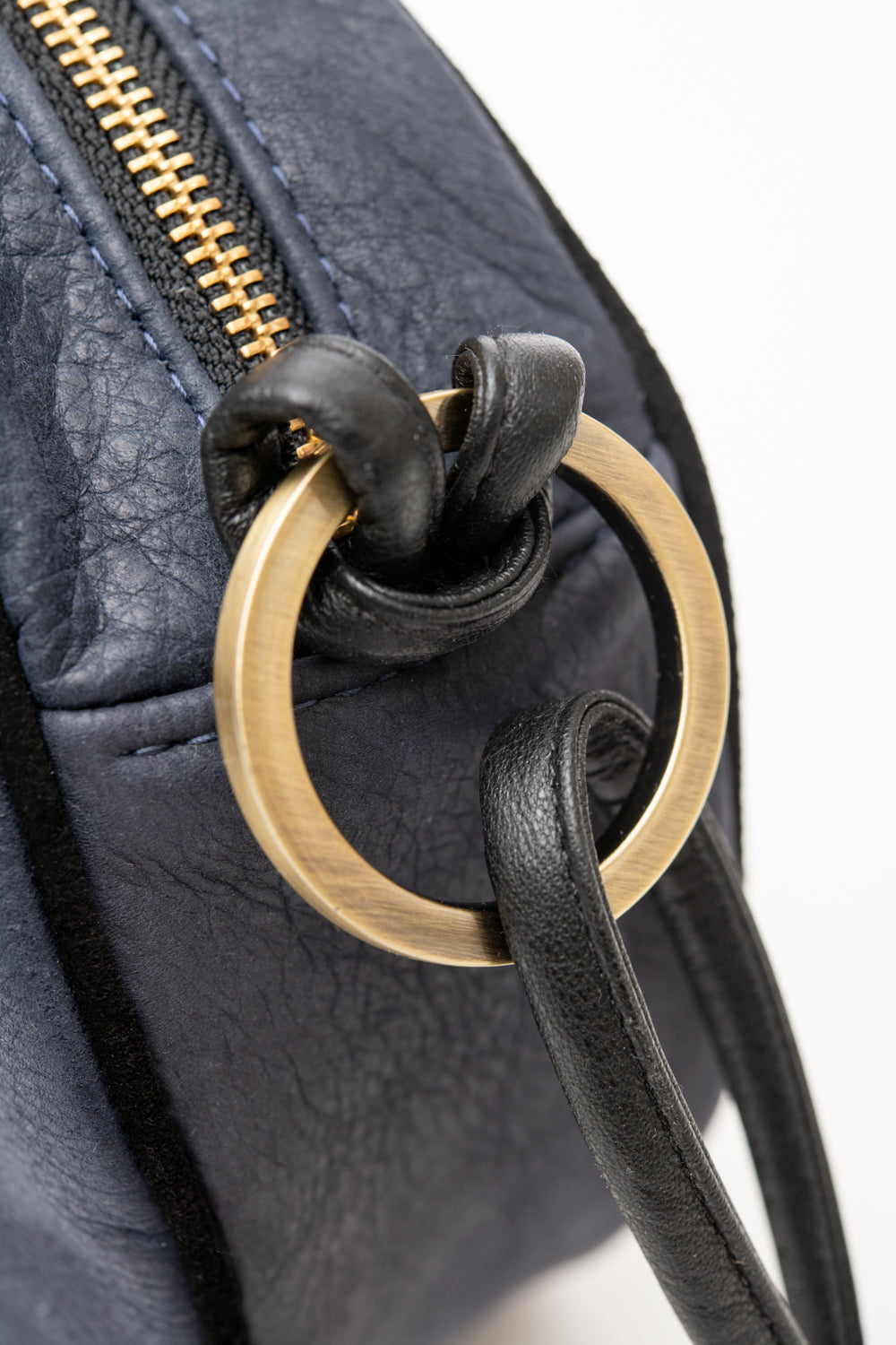 Sac à main tout rond à bandoulière modèle MACARON