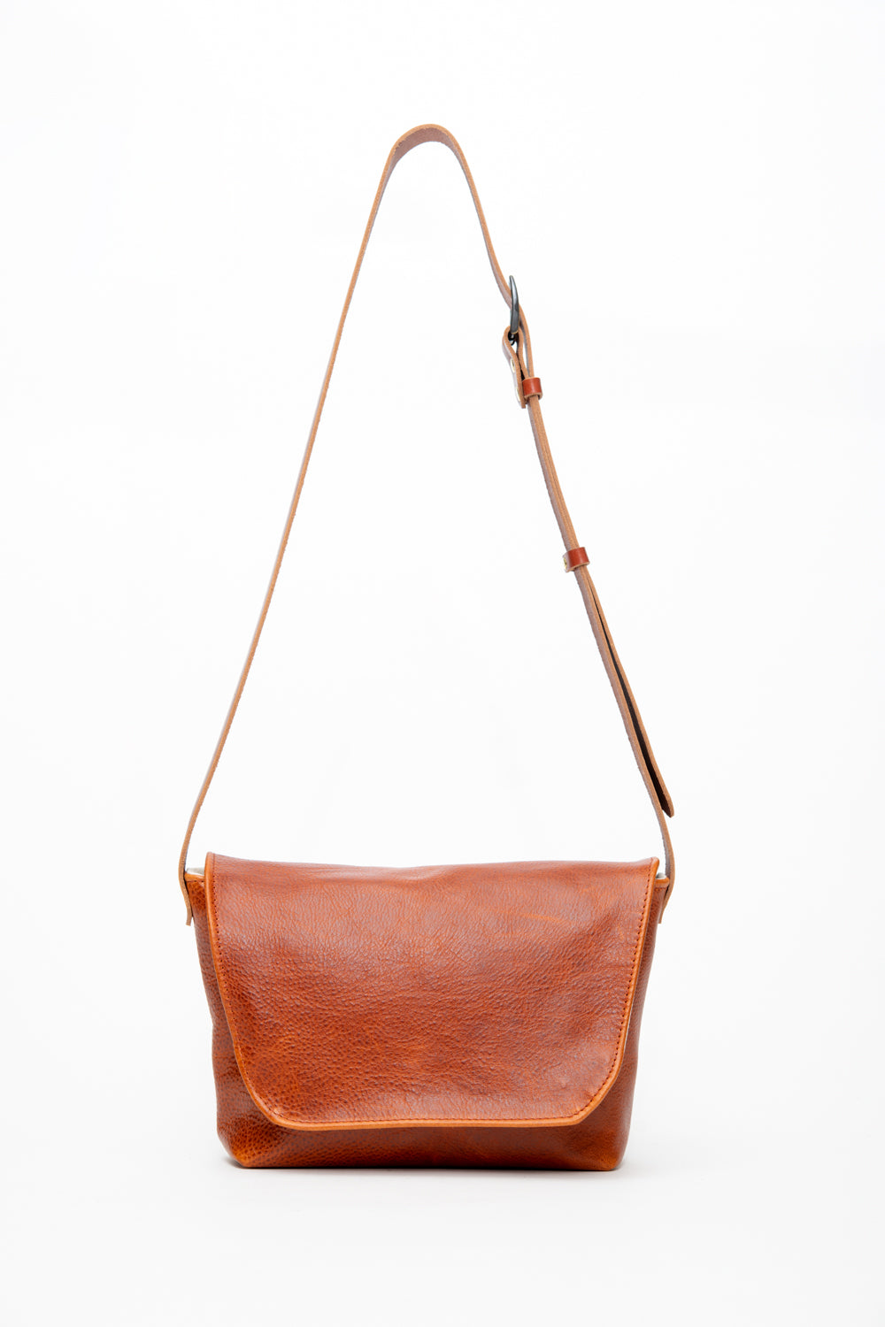 Sac besace en cuir, sac messager modèle BISCUIT