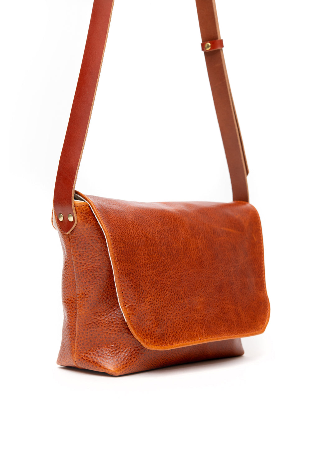 Sac besace en cuir, sac messager modèle BISCUIT