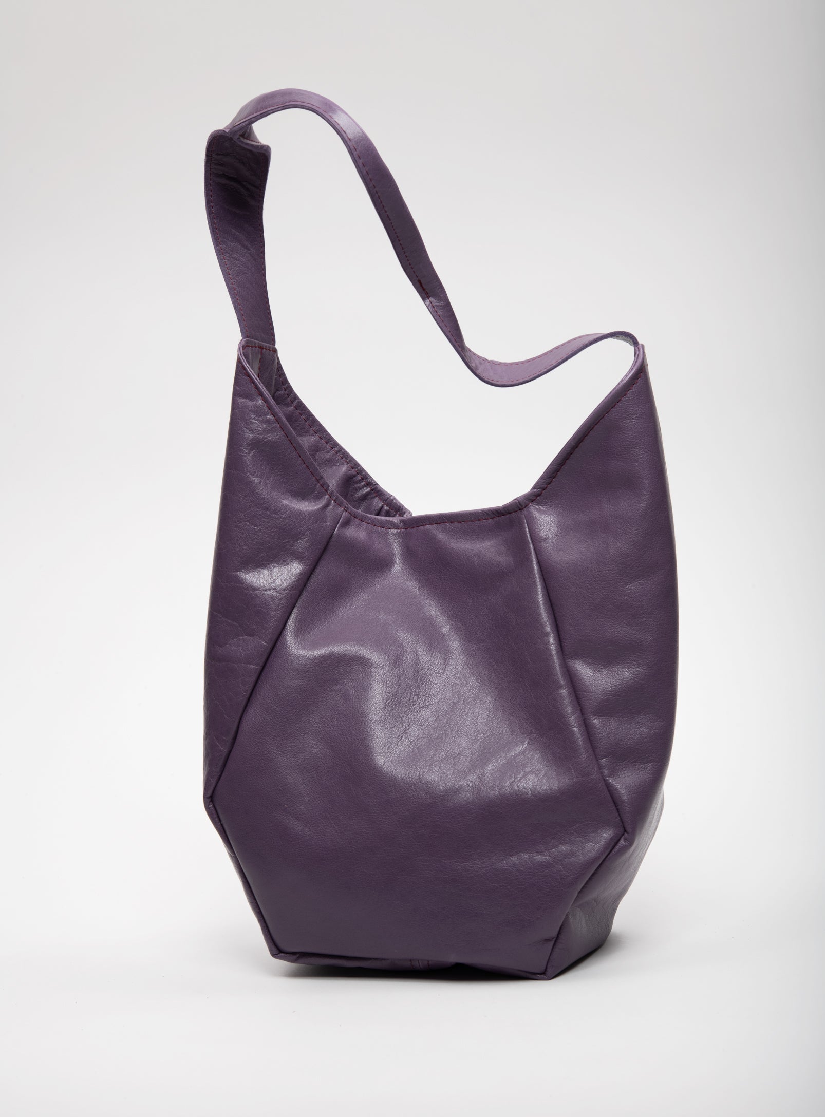 Sac cabas géométrique en cuir modèle MONT-ROYAL