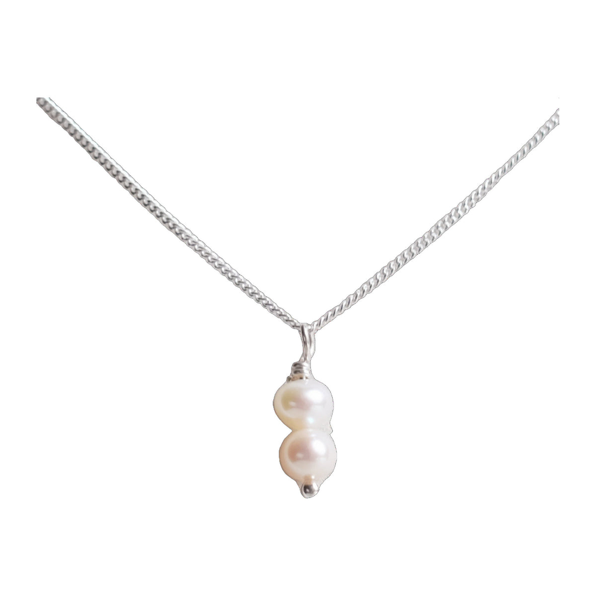 Collier en argent sterling composé de deux petites perles d'eau douce blanche