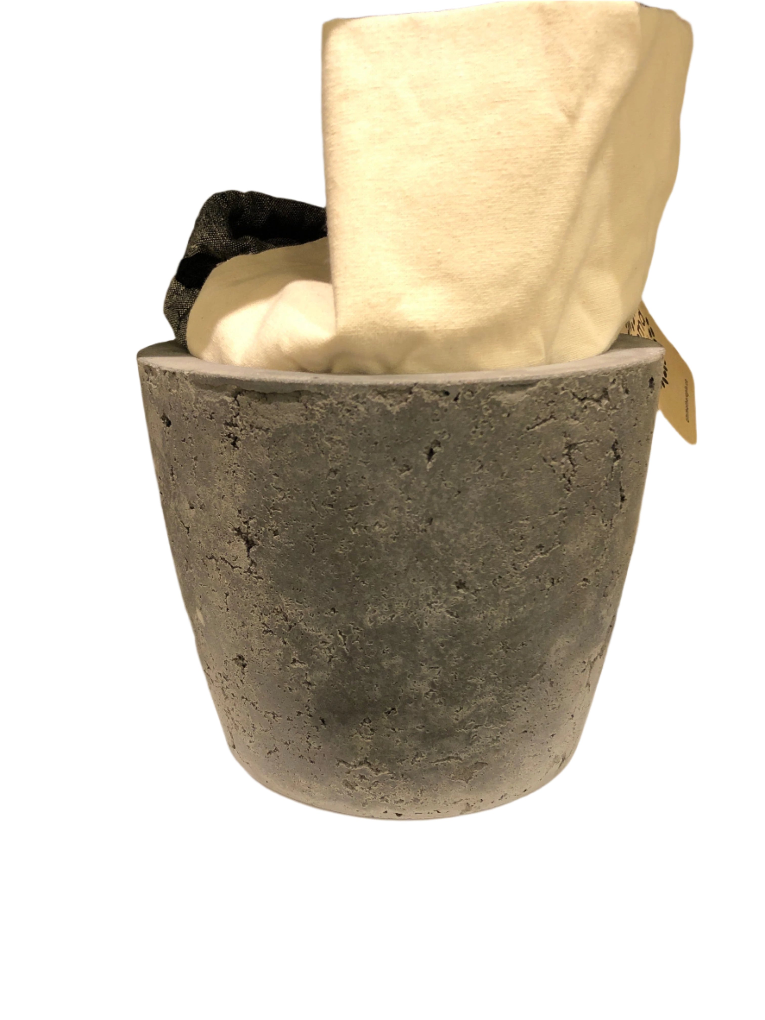 Cache pot en béton