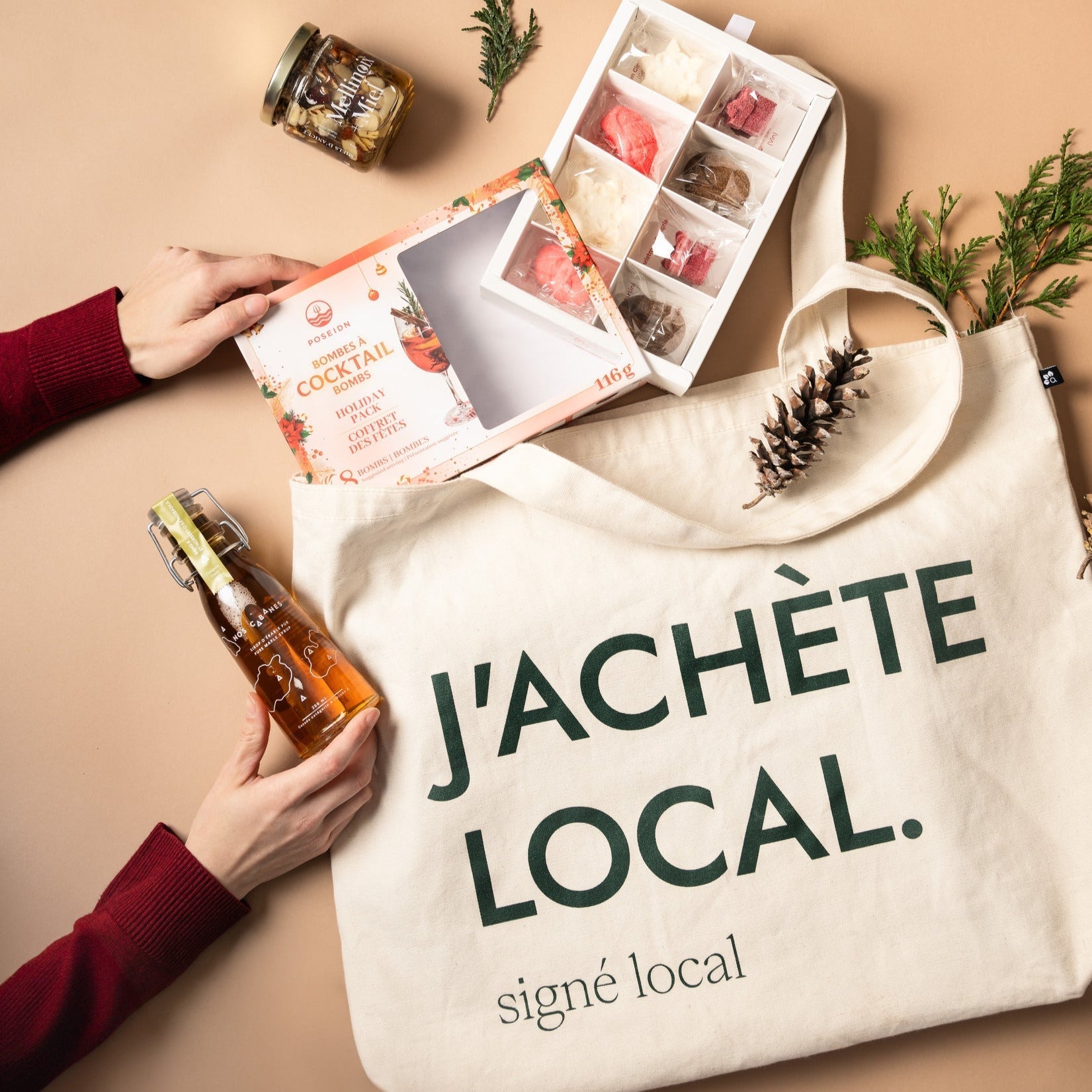 Sac J'achète local Signé Local rempli de produits faits au Québec