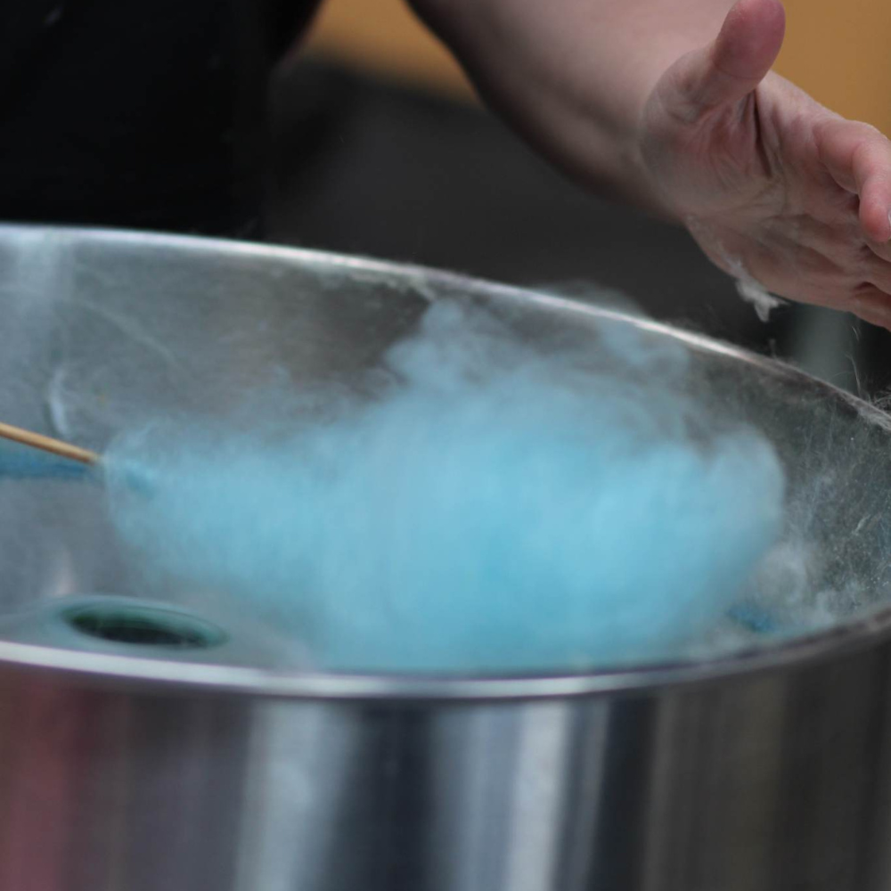 Une petite fête de barbe à papa pour 4 personnes - La Barbe à Malik