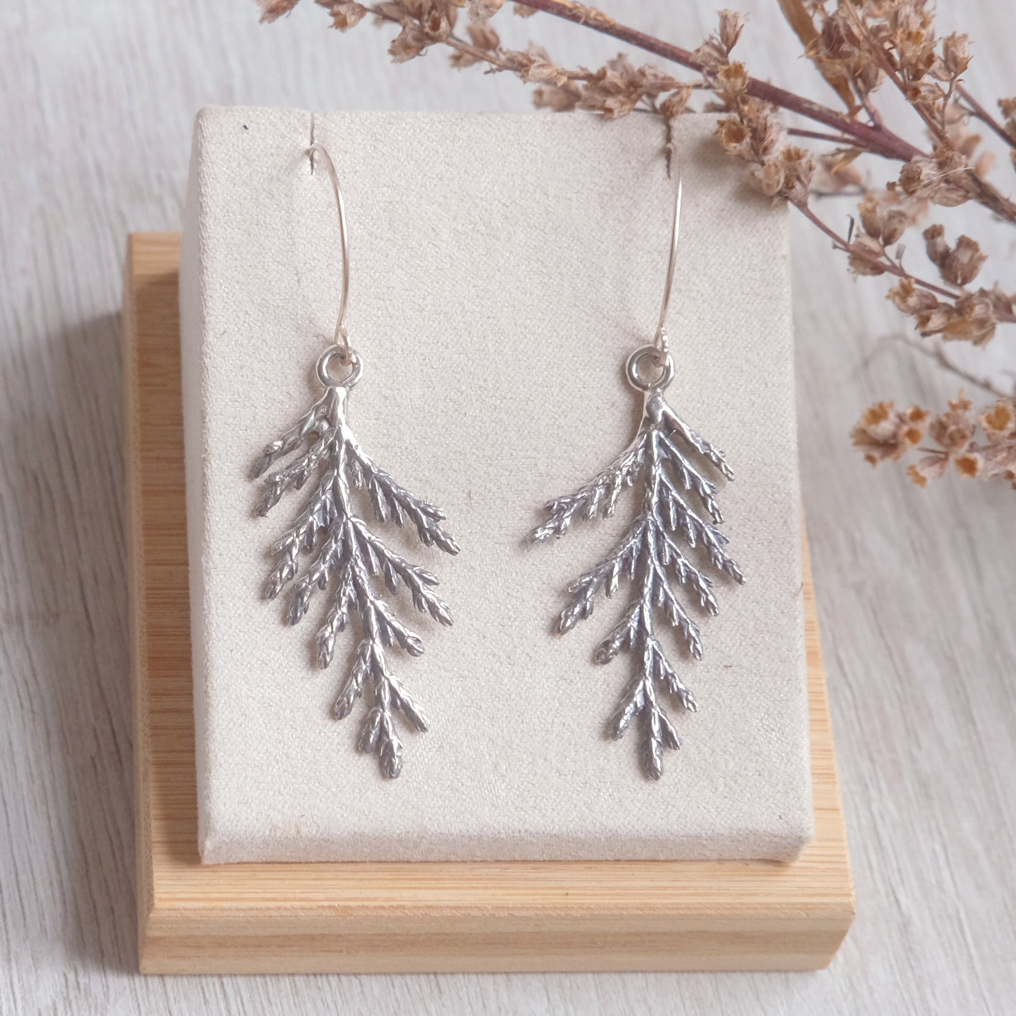 Branches de cèdre - Boucles d'oreilles en argent sterling