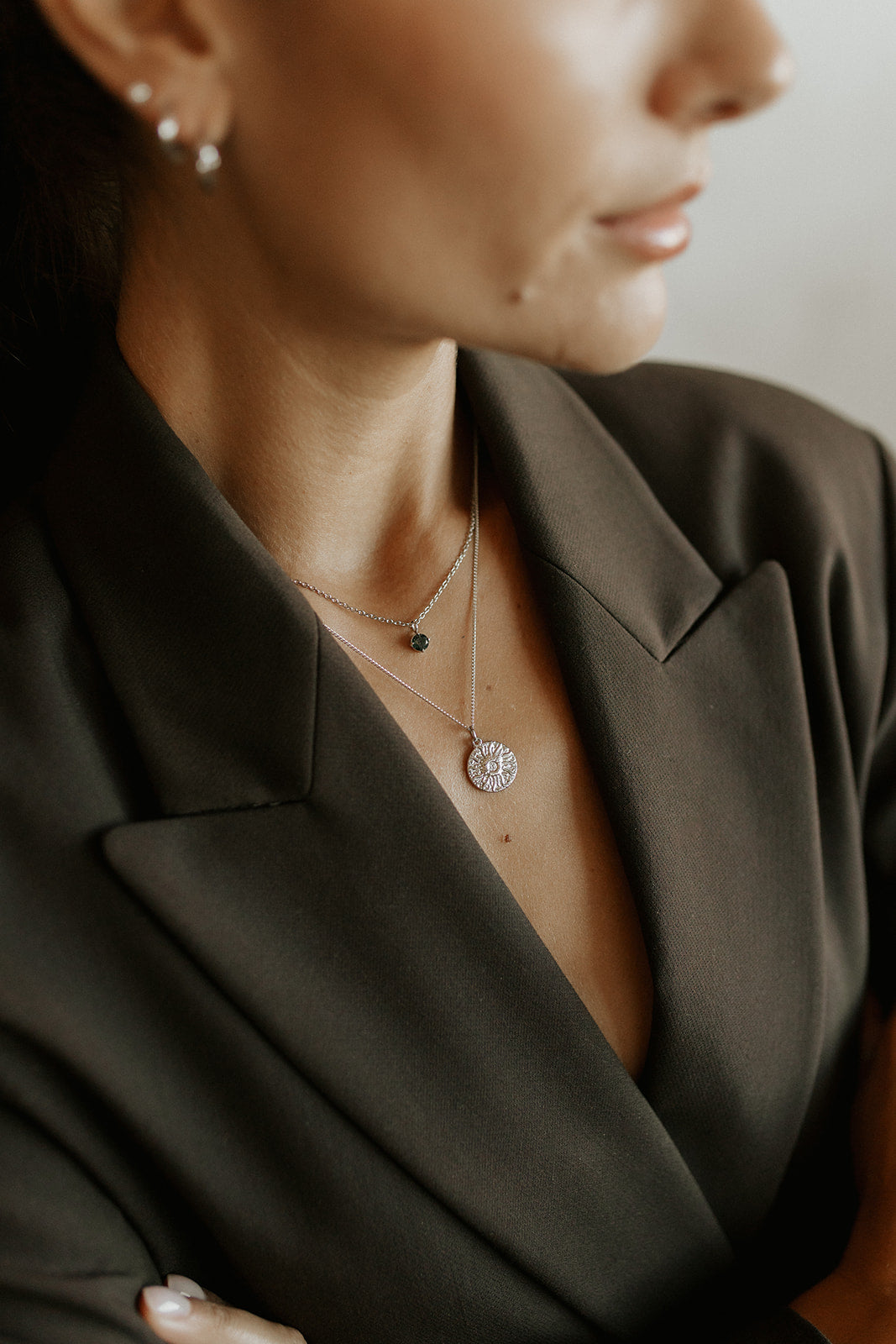 Zoé chain worn with the Sienna chain