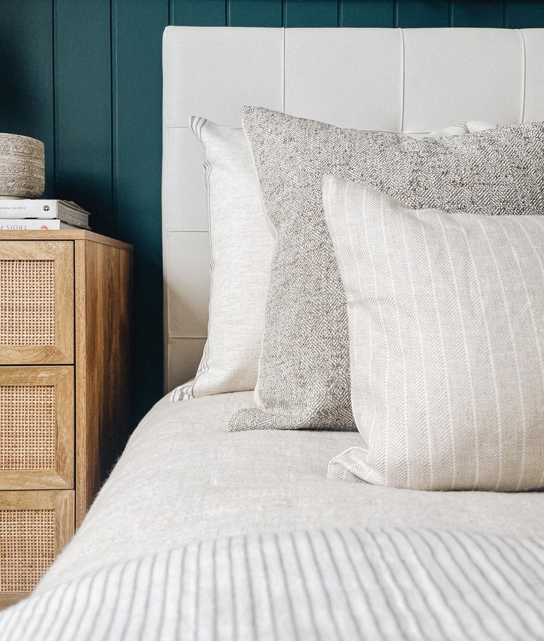 Housse de coussin Myra |  Lin rayé délicat