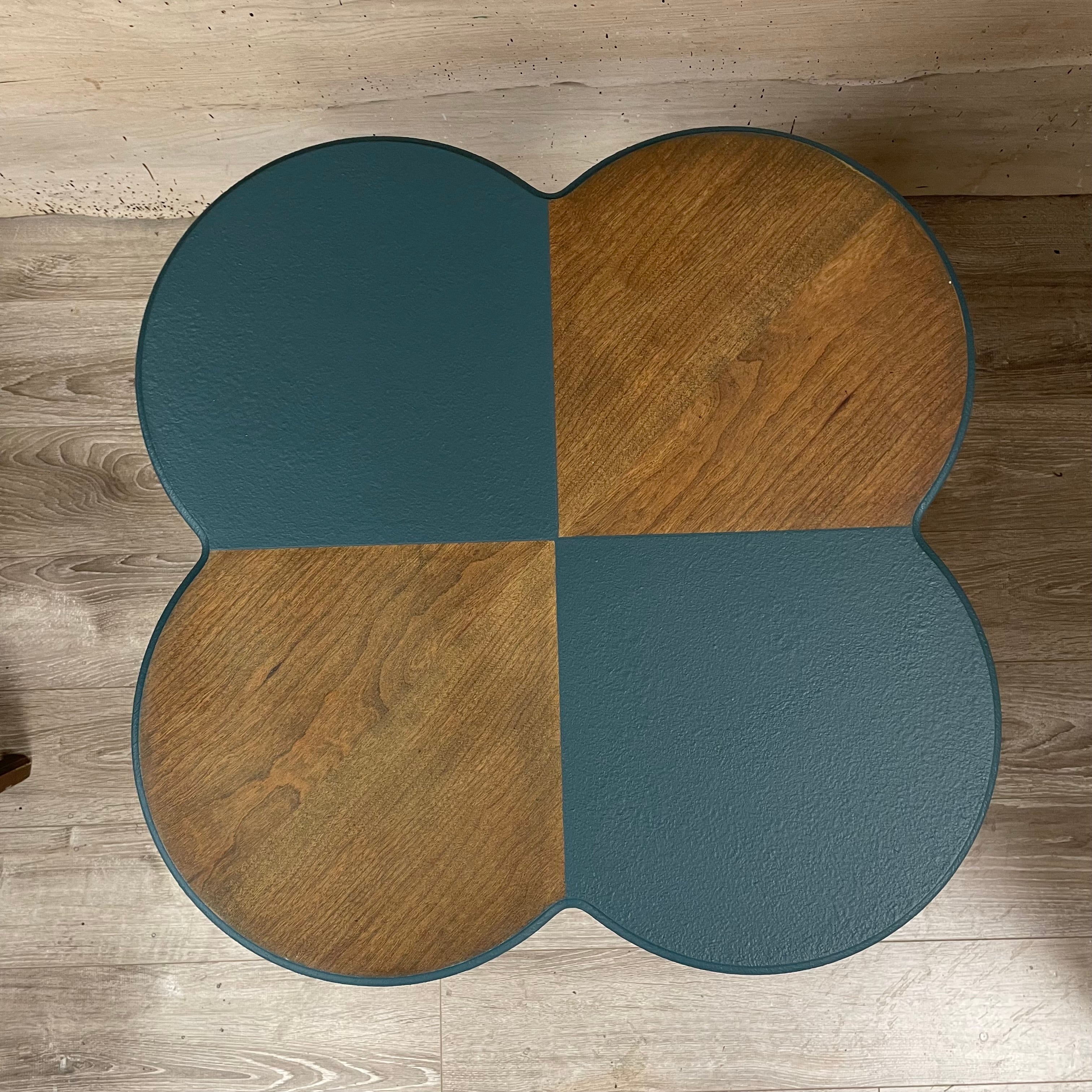 La Table de Trèfle (table d'appoint)