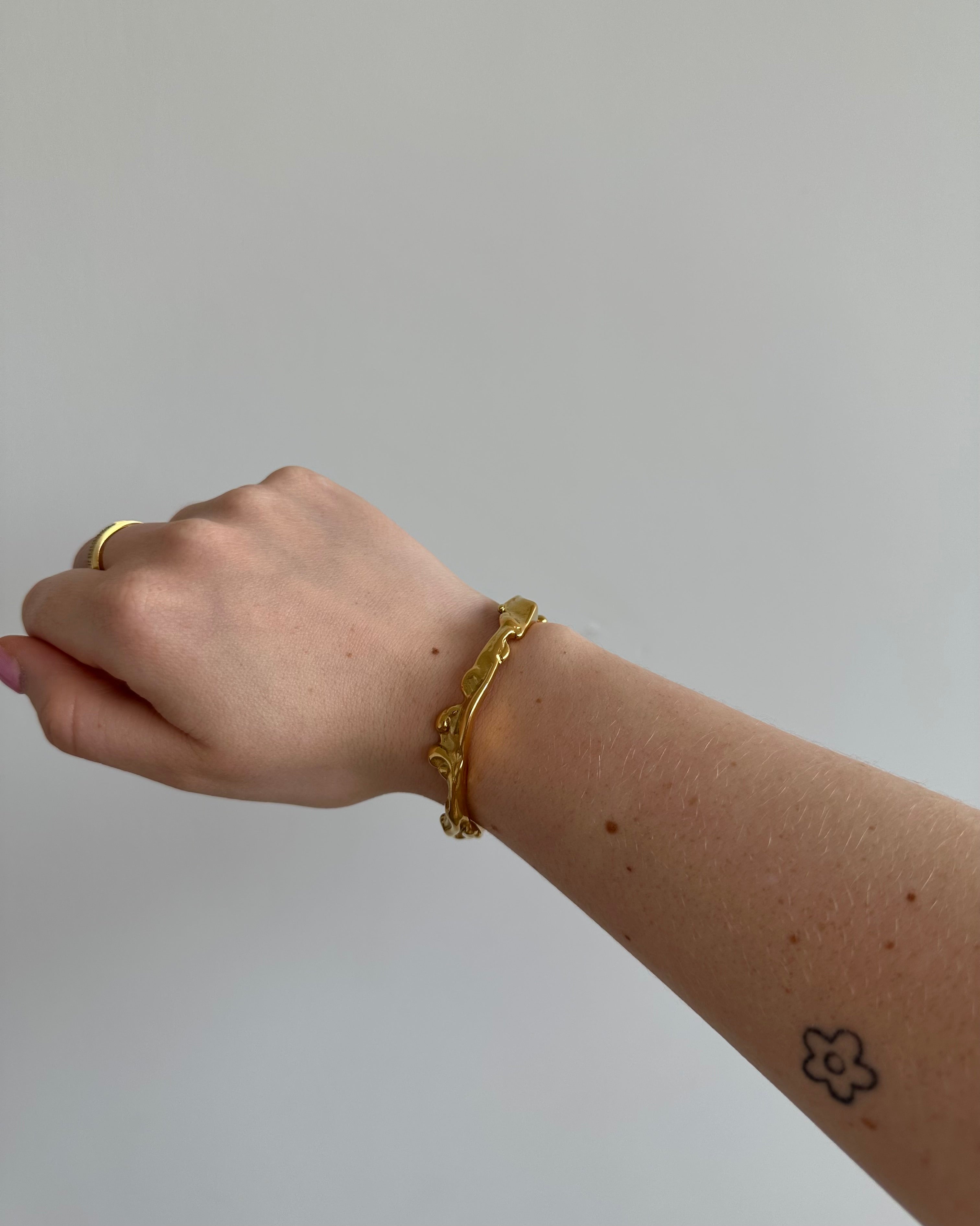 Bracelet bangle Irregular