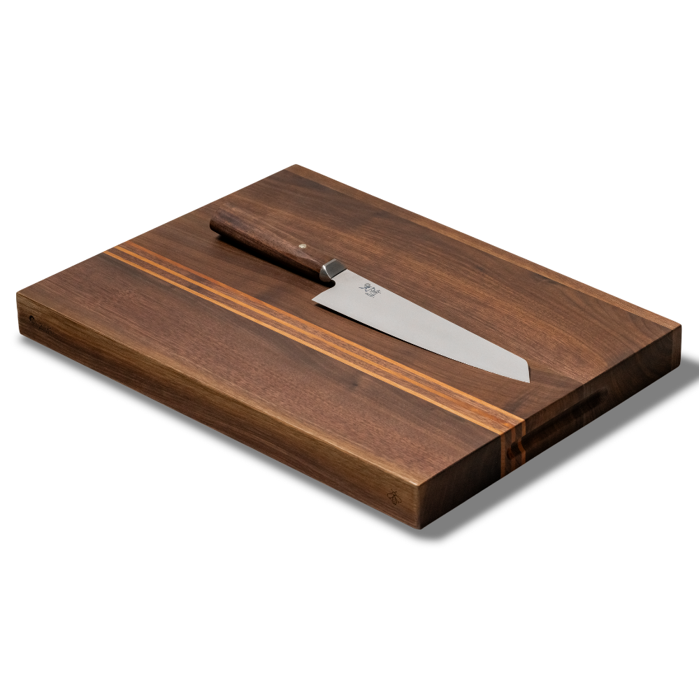 L'Abeille walnut cutting board - medium size