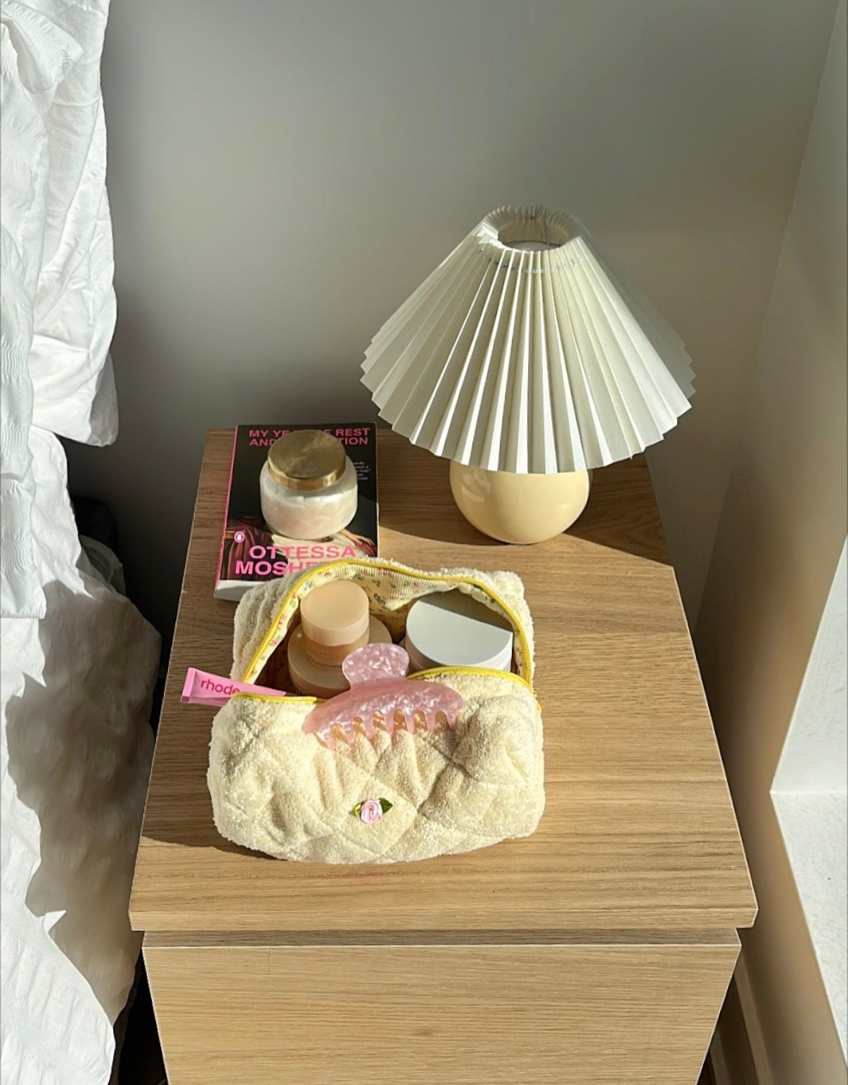 Trousse de maquillage jaune beurre