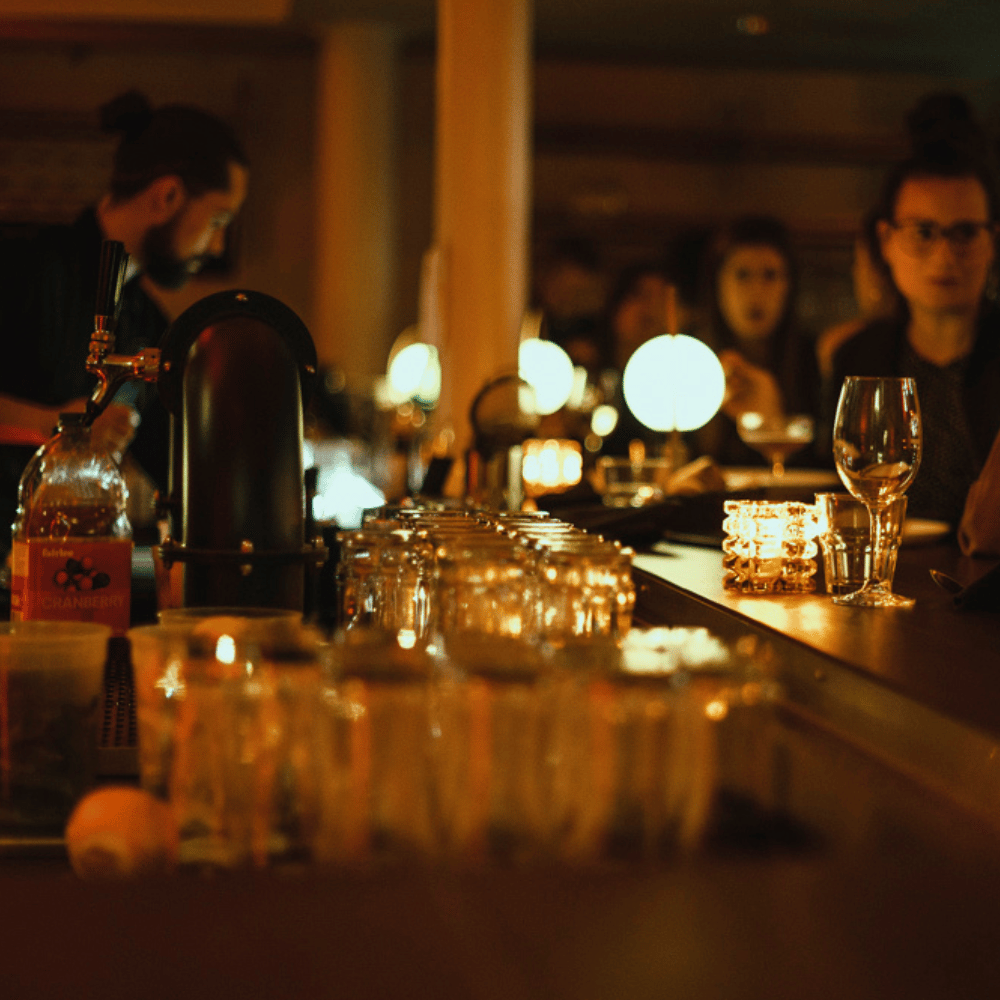 Apéro-spectacle pour 2 personnes - Le Balcon Cabaret Chic