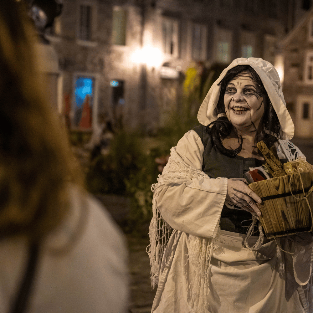 Billet pour une visite ou le théâtre pour 2 personnes - Les Promenades Fantômes