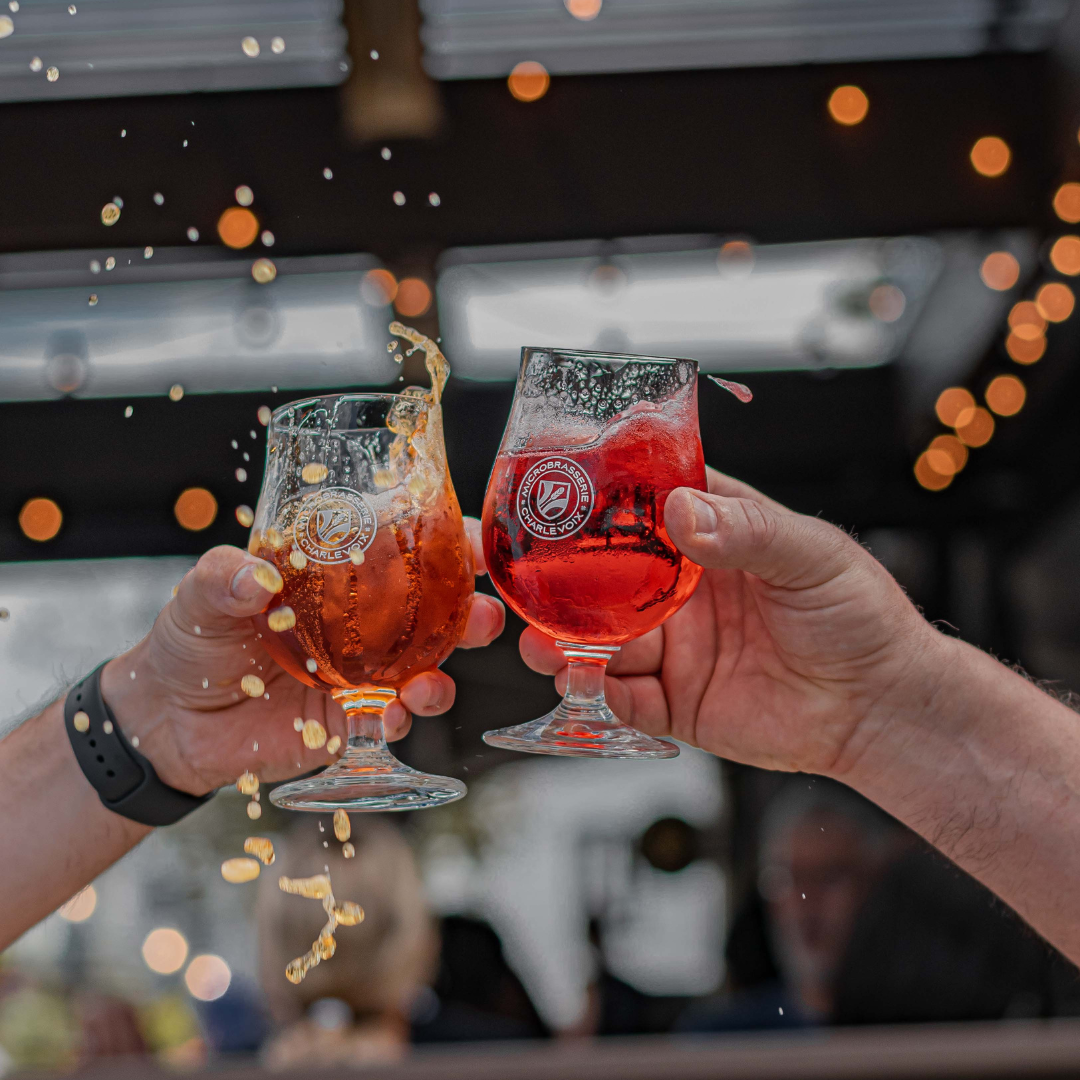 Dégustation de bières et plateau de bouchées pour 2 personnes - Microbrasserie Charlevoix - Restaurant le Saint-Pub