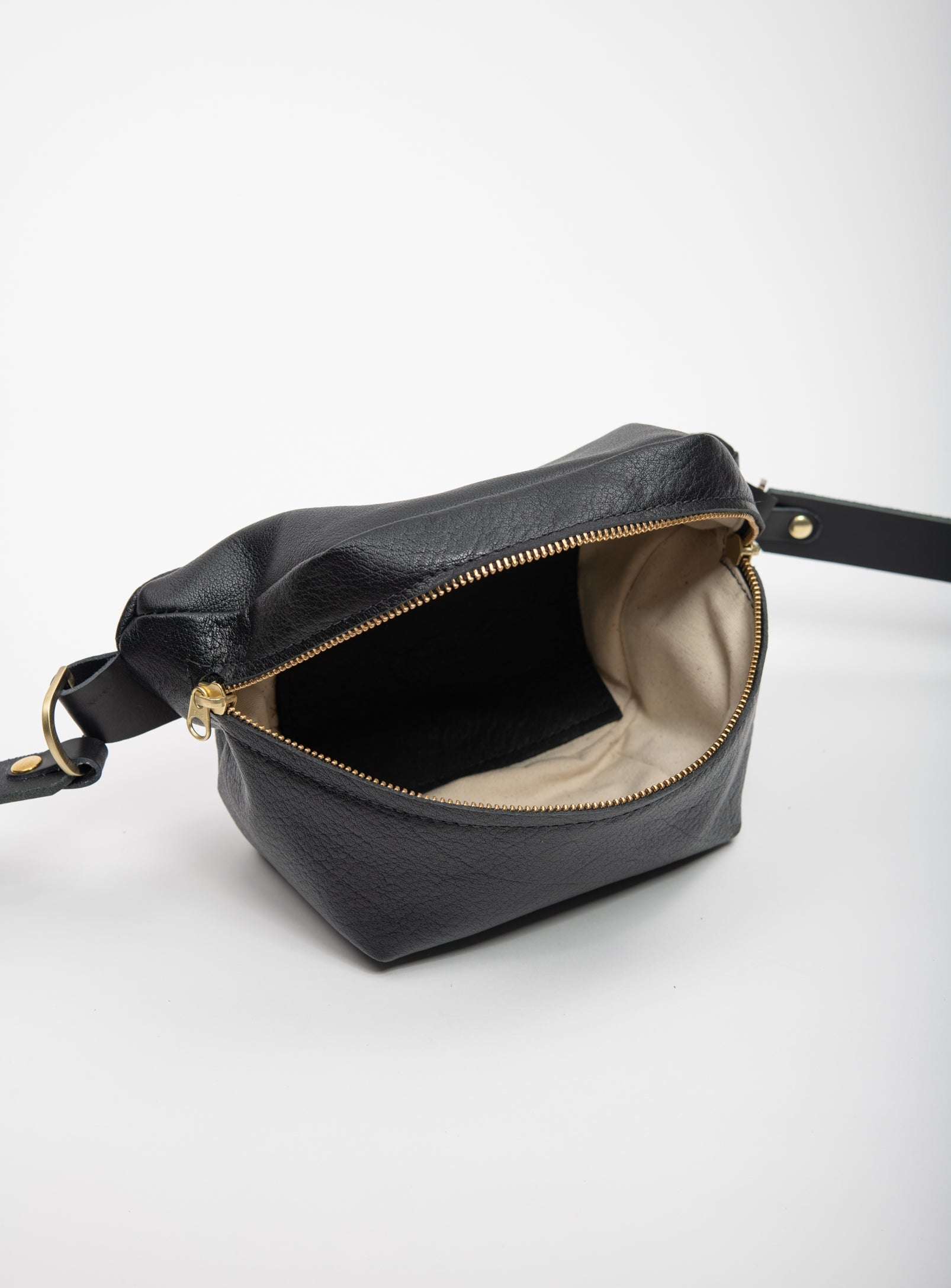 Sac banane en cuir modèle MUSA