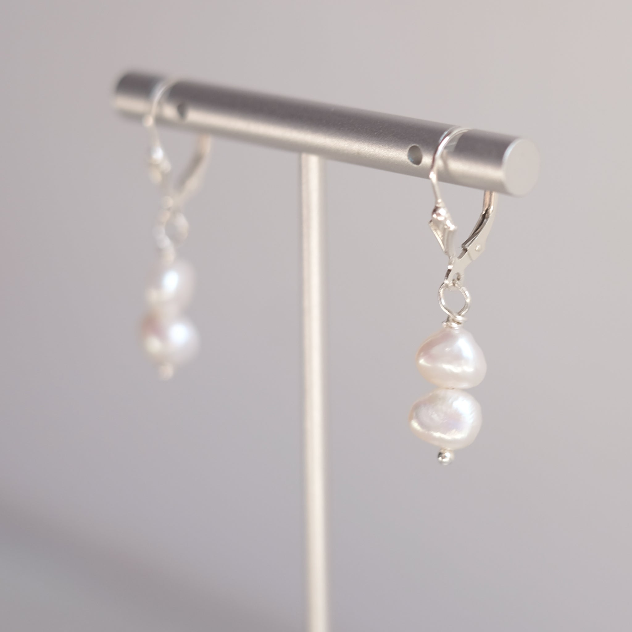 Boucles d'oreilles double perles d'eau douce en argent sterling