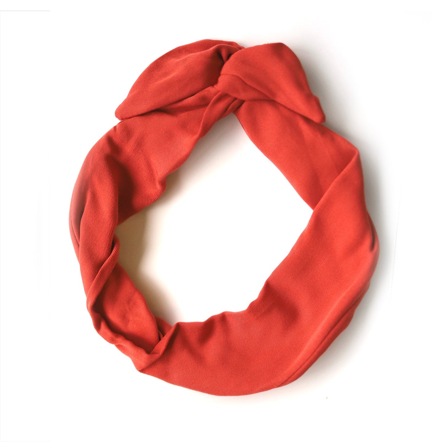 Bandeau à torsader avec tige de métal intégrée