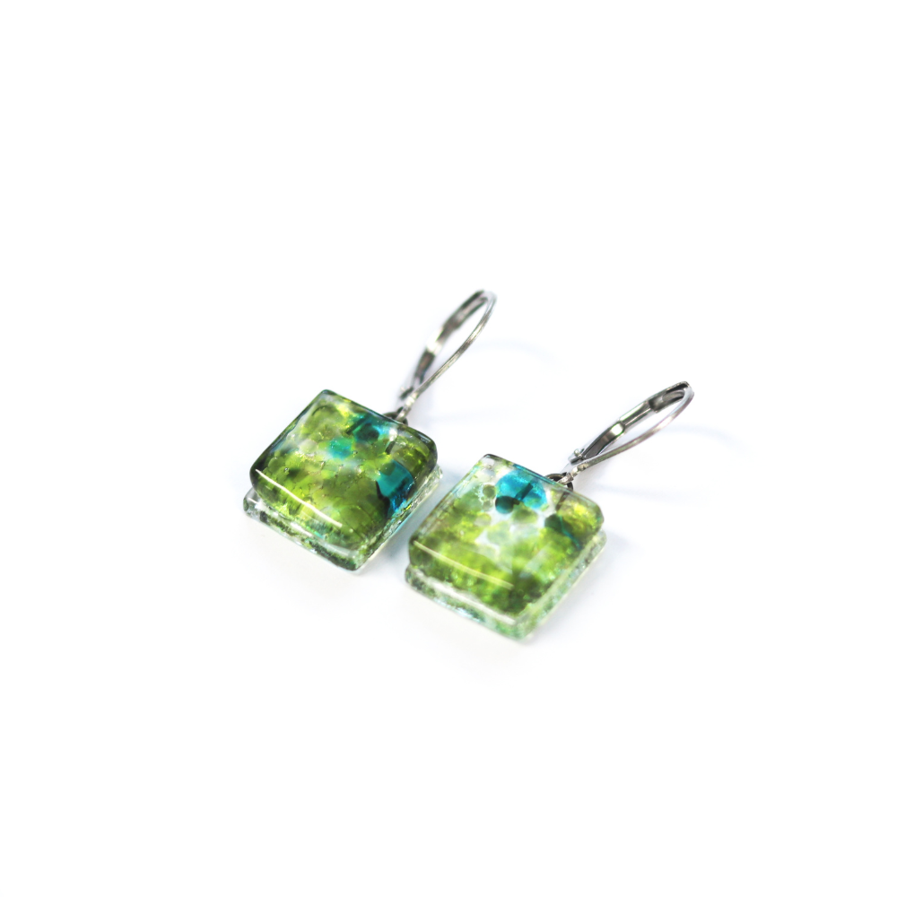 Boucle d'oreille à motif suspendu | Choisissez votre couleur