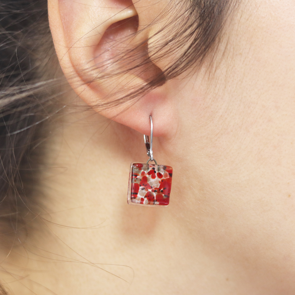 Boucle d'oreille à motif suspendu | Choisissez votre couleur