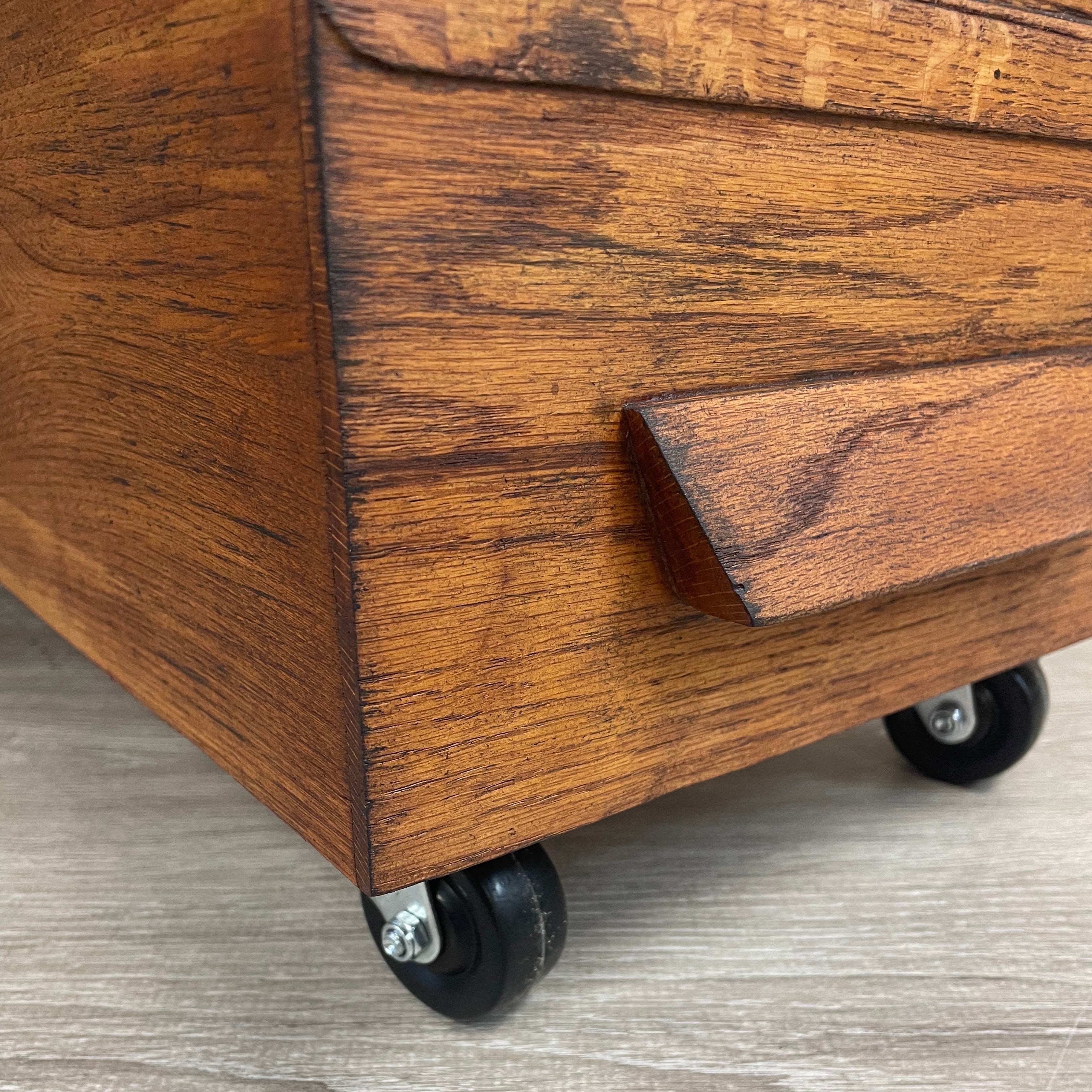 L'affaire Classé (boite de bois de rangement)