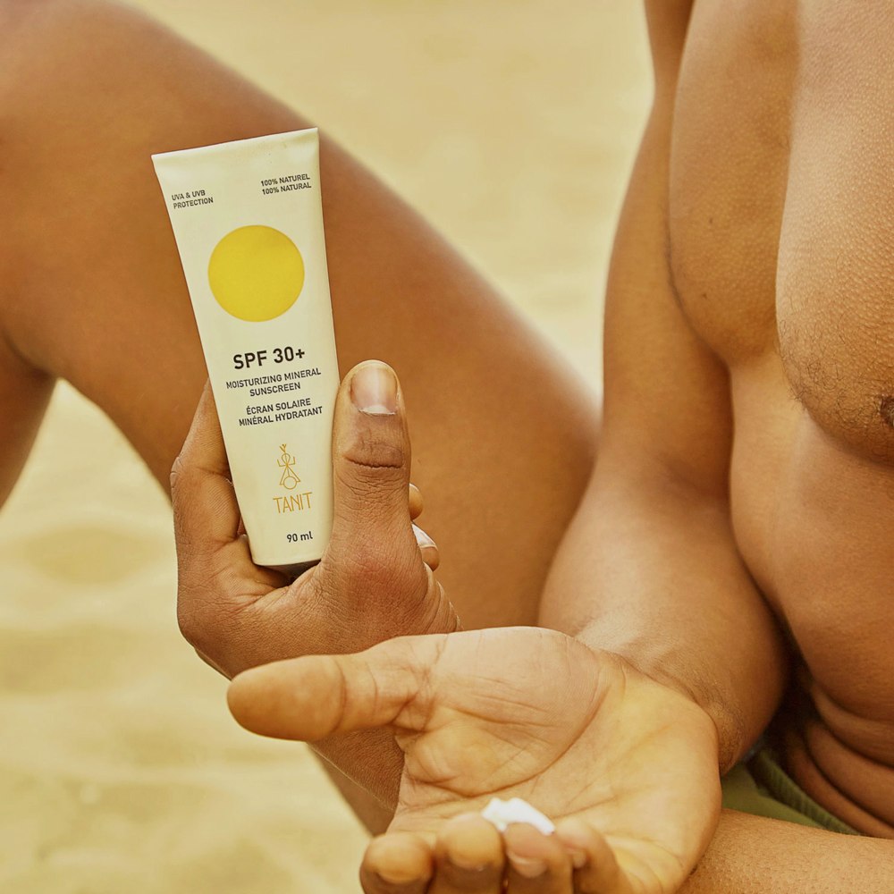Moisturizing mineral sunscreen (with prickly pear seed oil)
