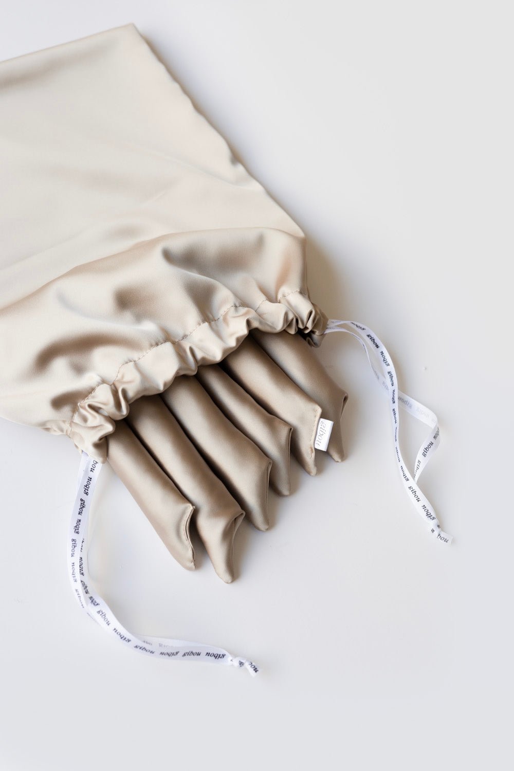 Ensemble de 6 mini rouleaux pour boucles sans chaleur (stock)