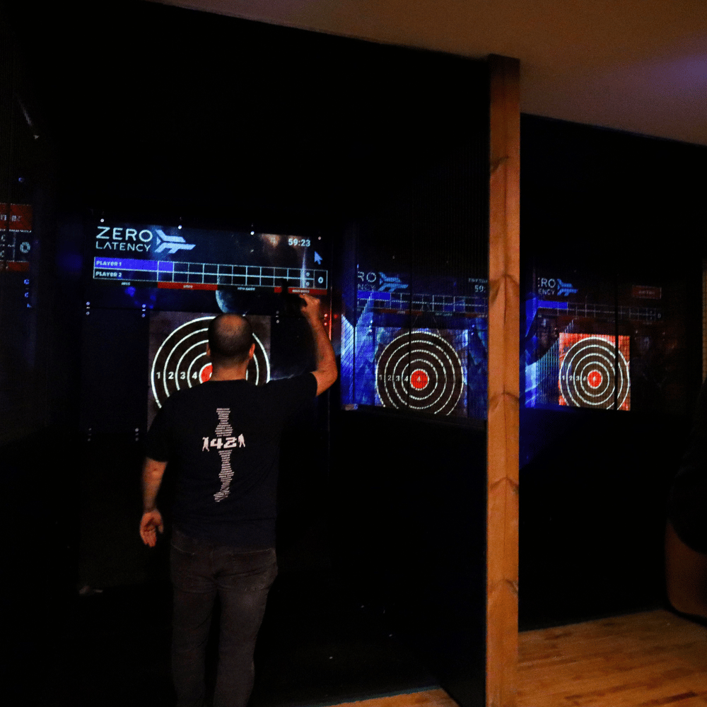 Lancer de hache pour 2 personnes - Réalité Virtuelle Zéro Latency Montréal