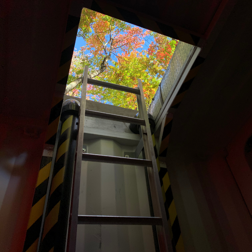 Nuitée insolite en Bunker pour 8 personnes - ULM Québec