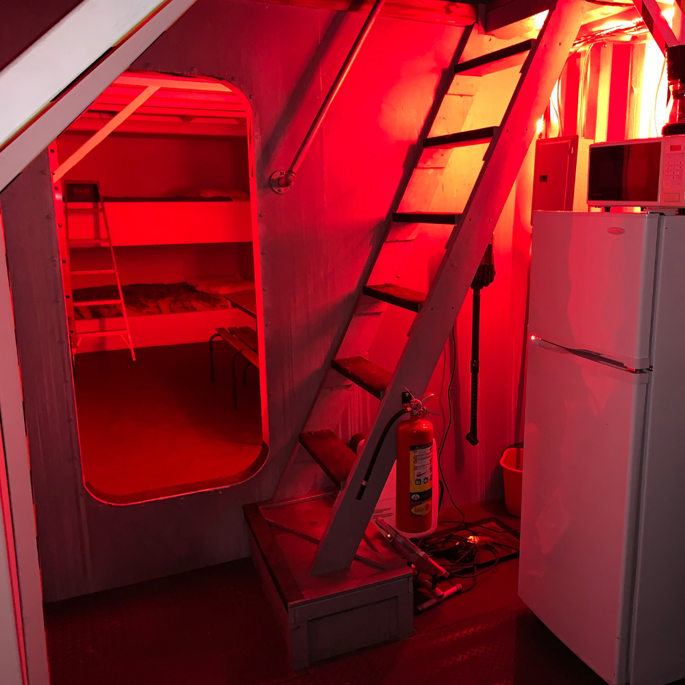 Nuitée insolite en Bunker pour 8 personnes - ULM Québec