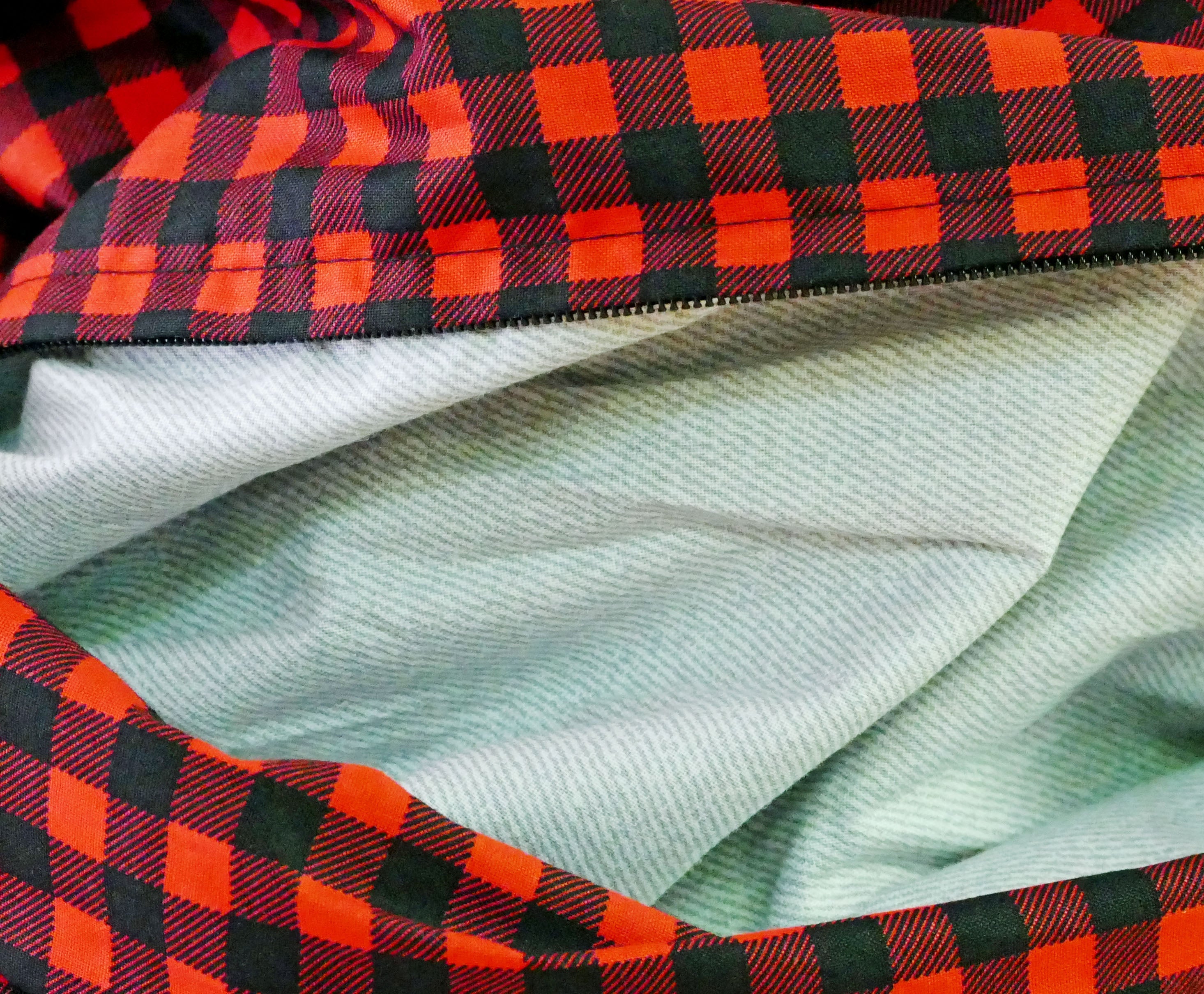 Foulard carreauté rouge et noir pour homme