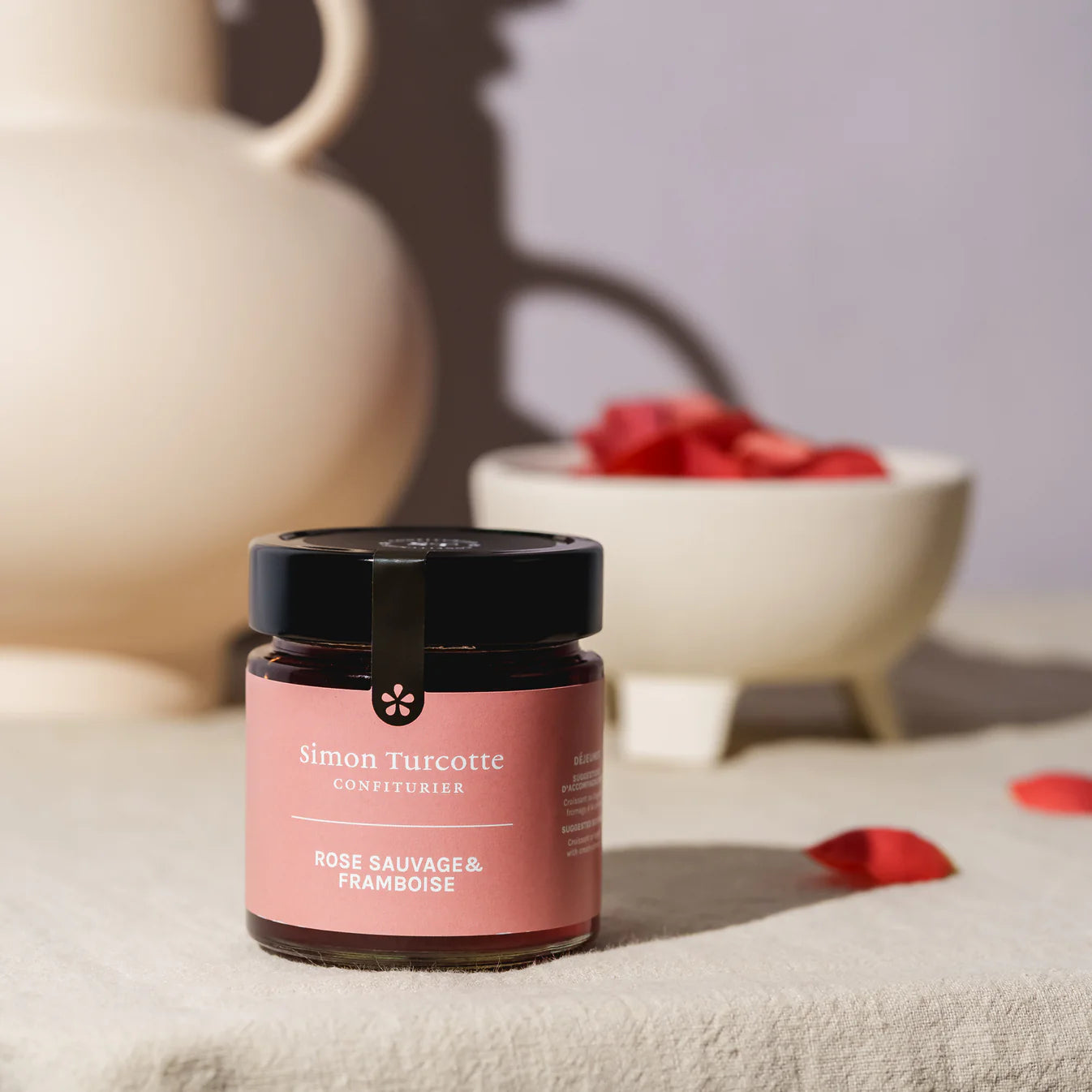 Gelée de rose et framboise sauvage