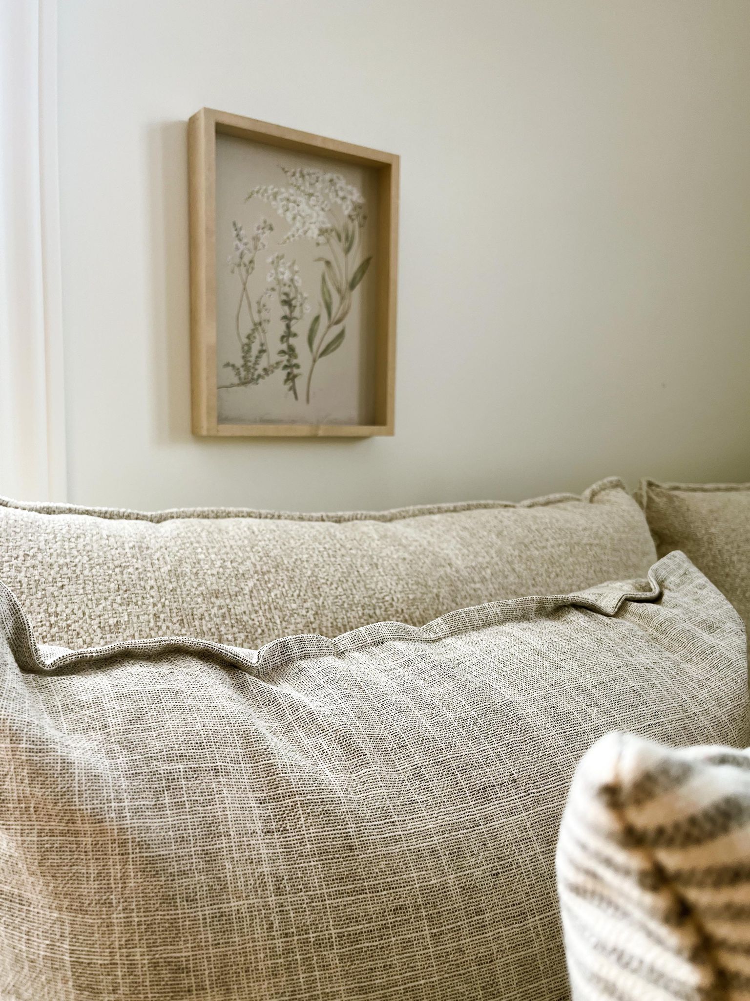 Housse de coussin Lina | Tissage fin neutral avec "brides"