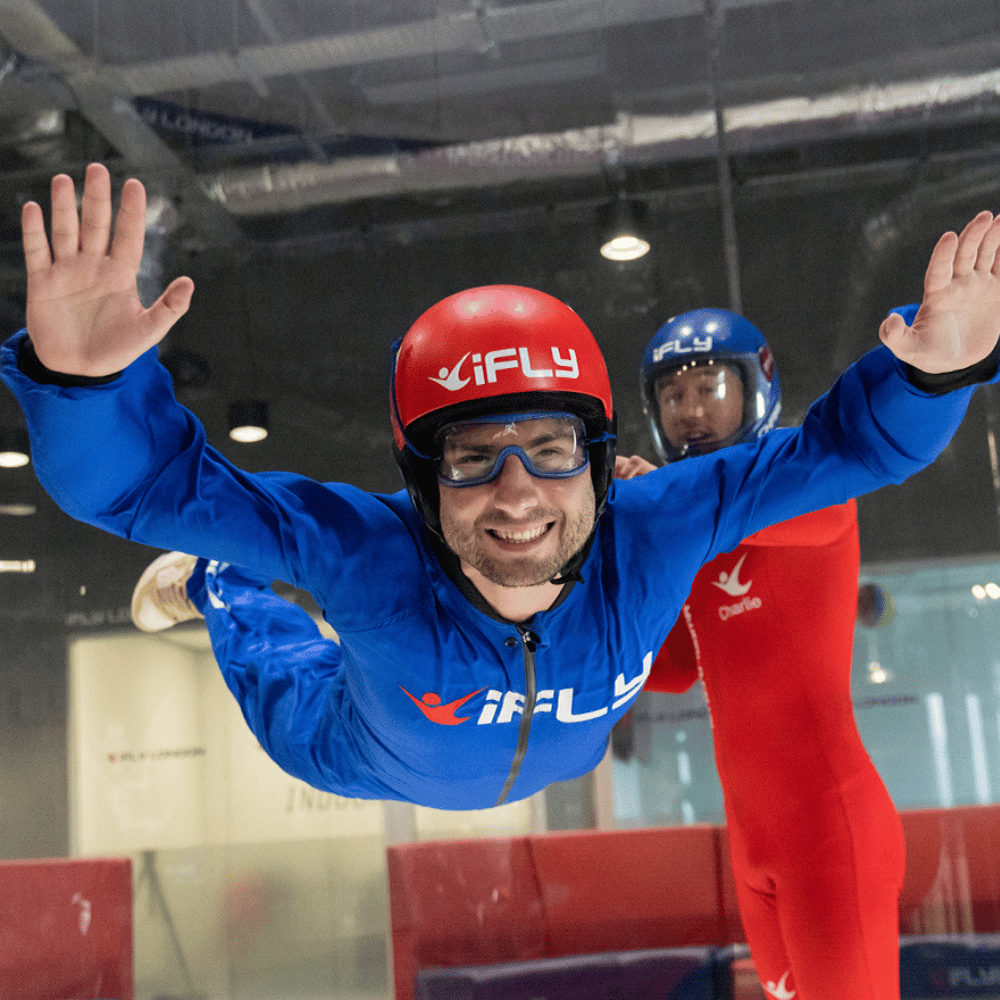 Expérience de chute libre intérieur pour 2 personnes, 2 vols d'initiation chacun - iFLY Montréal