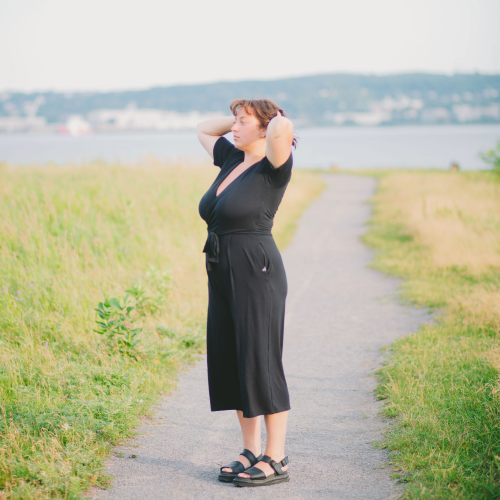 Jumpsuit cache-coeur en bambou - Tout noir