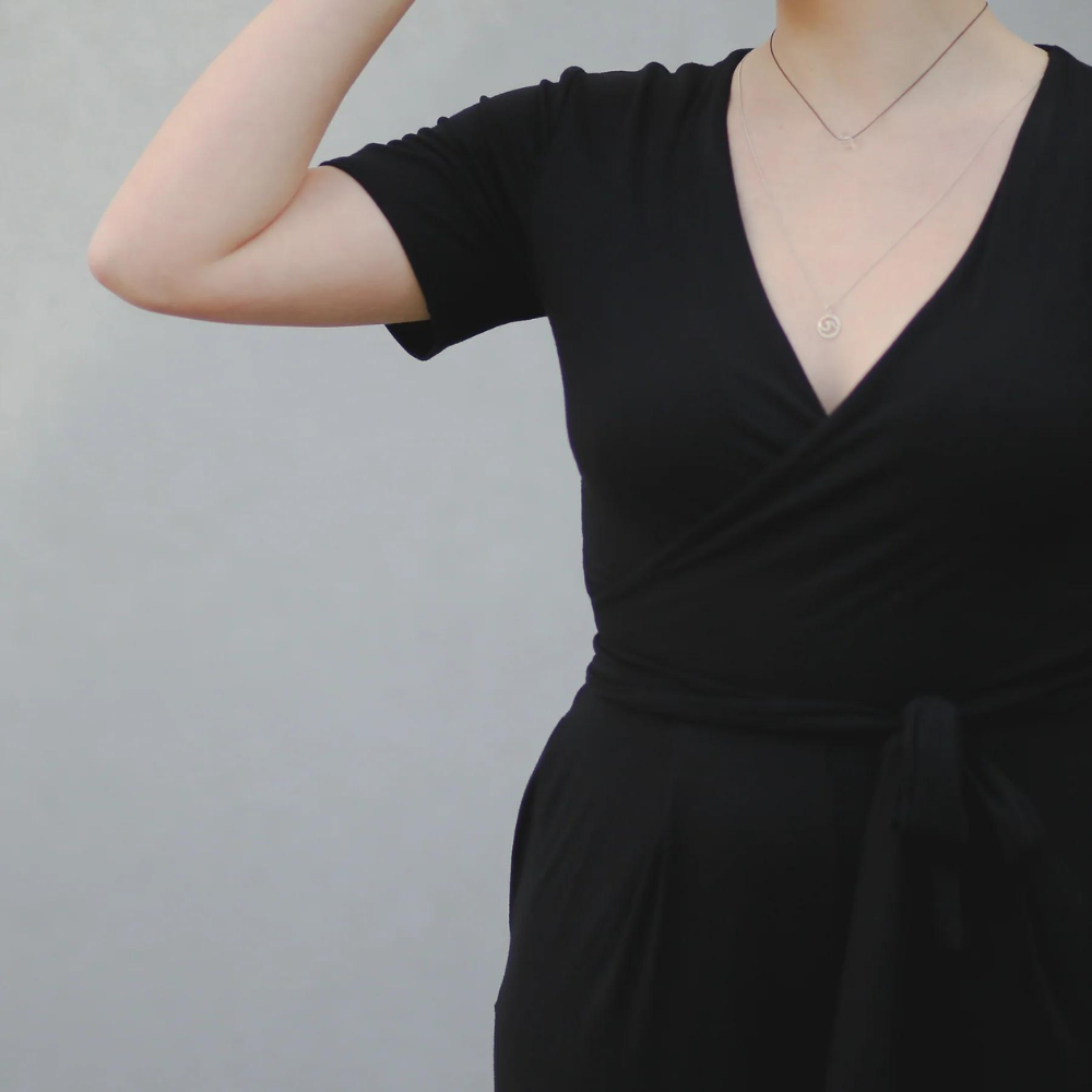 Jumpsuit cache-coeur en bambou - Tout noir