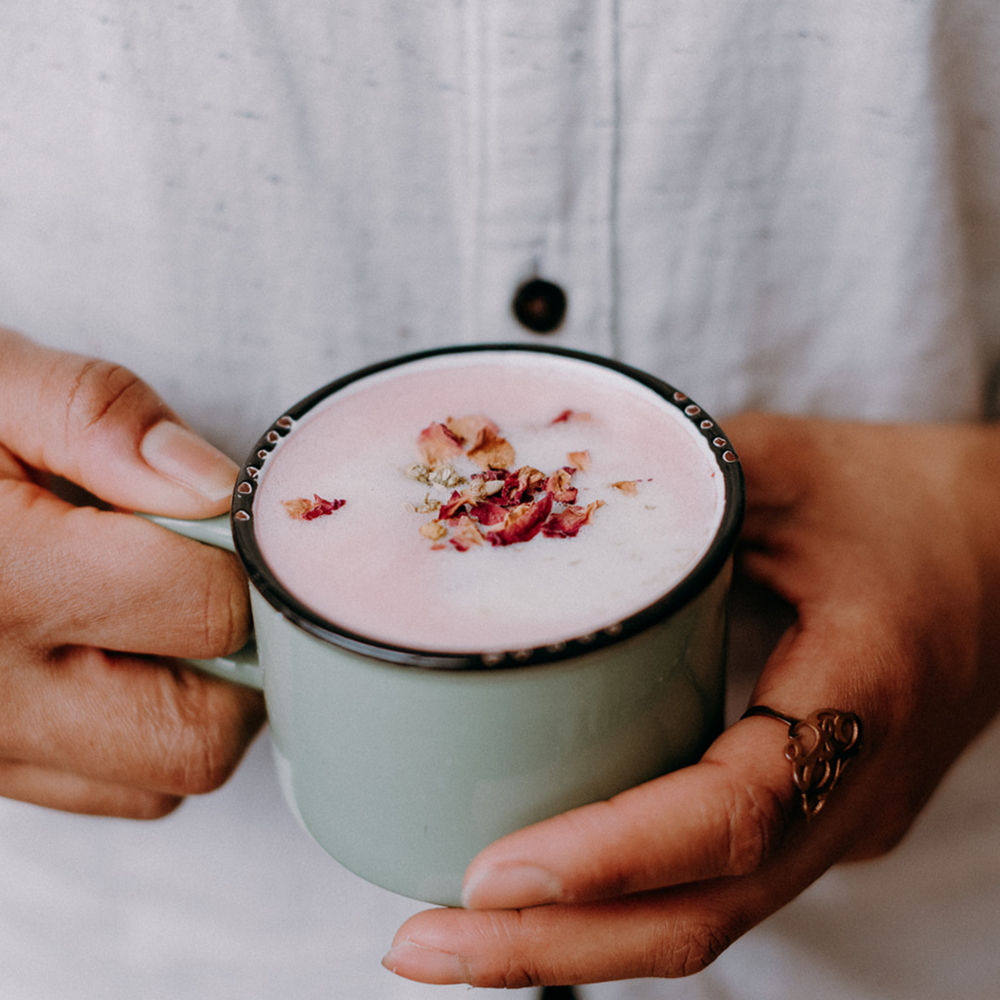 Pink nighttime latte - Rose and Chamomile