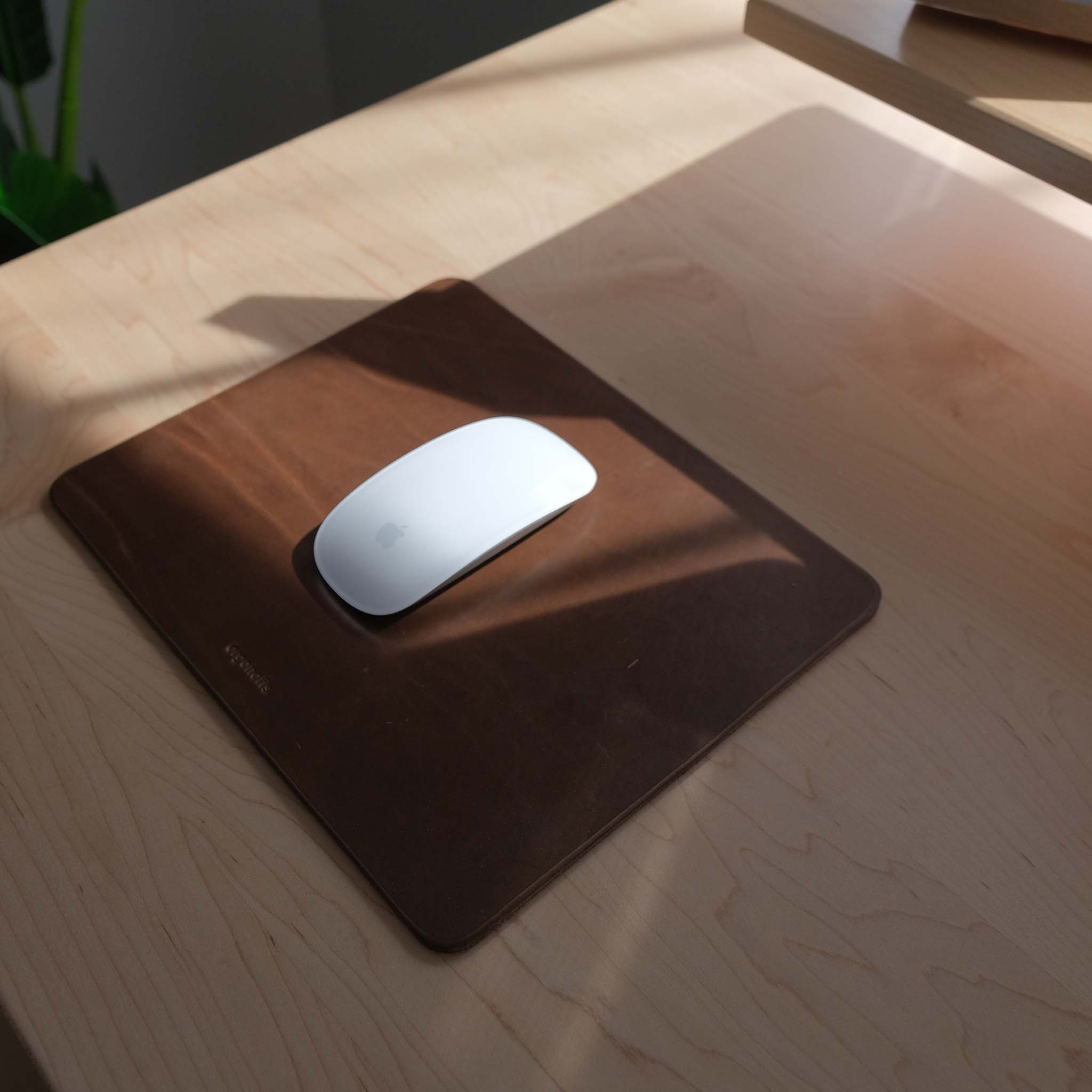 Tapis de souris en cuir