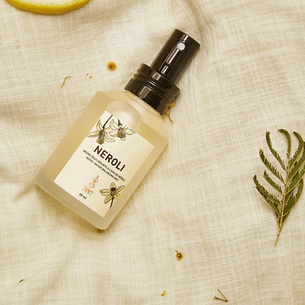 Balancing mist with Neroli water