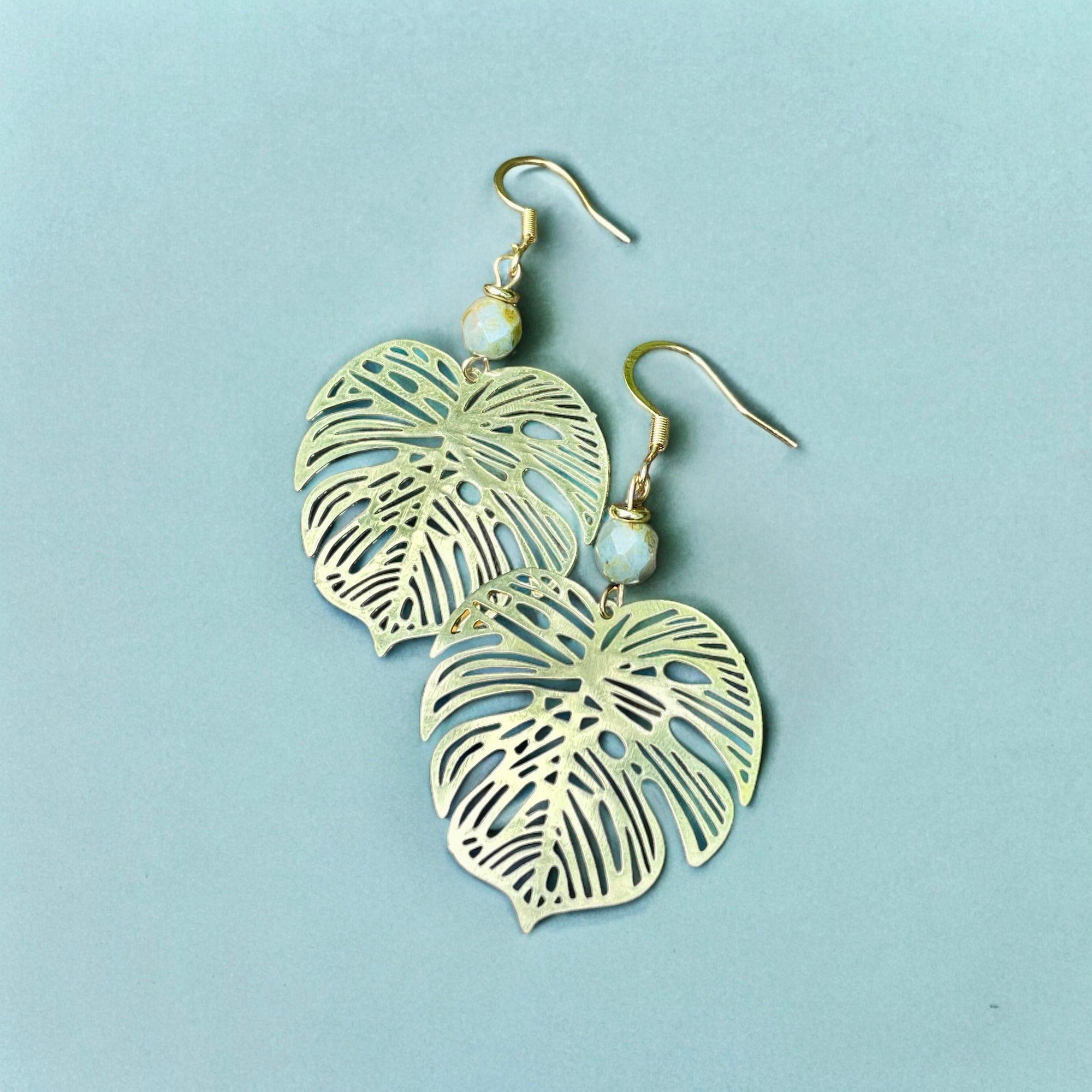 Boucles anneaux et monstera - M Fantaisies Bijoux Artisanaux