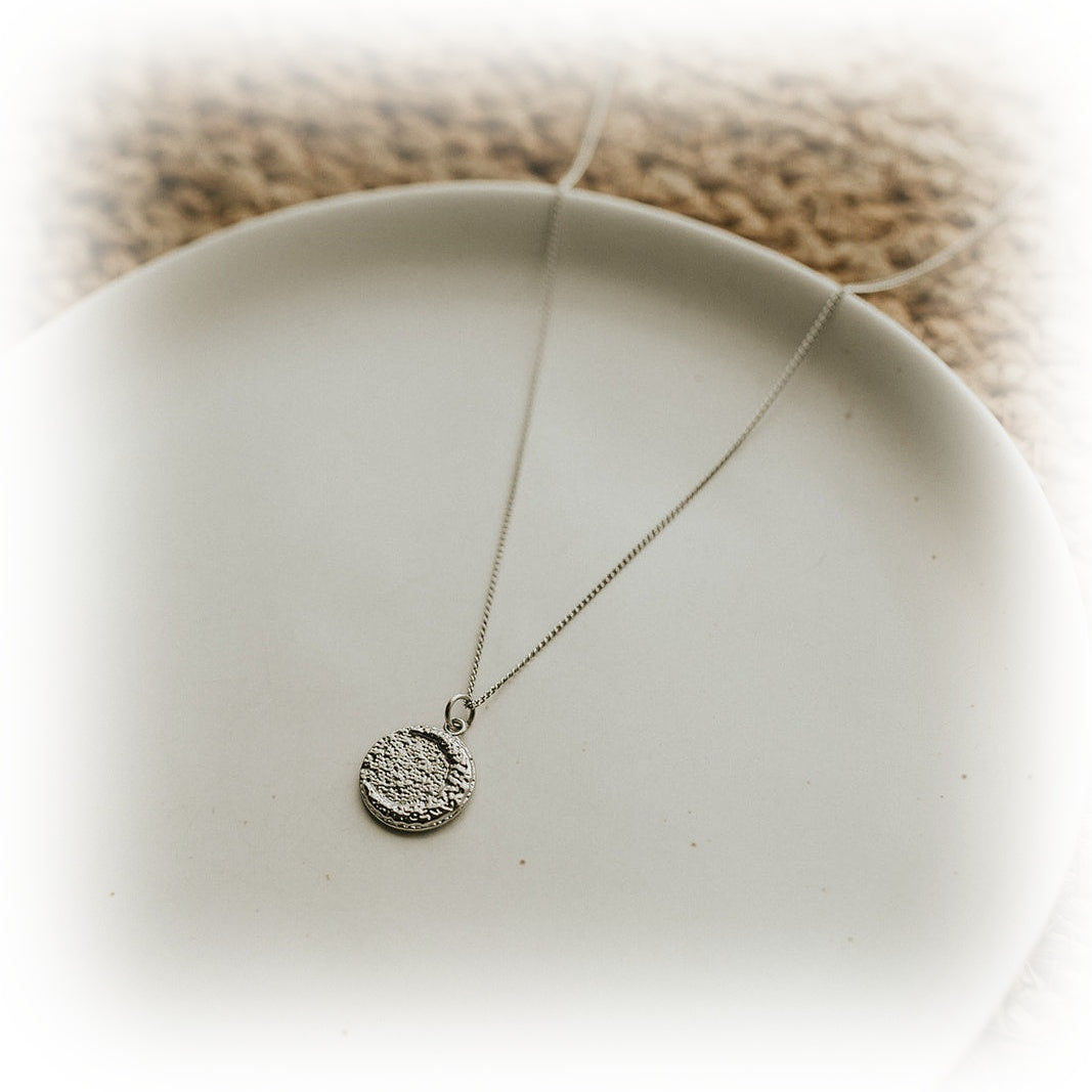 Sienna chain, moon side of the medallion