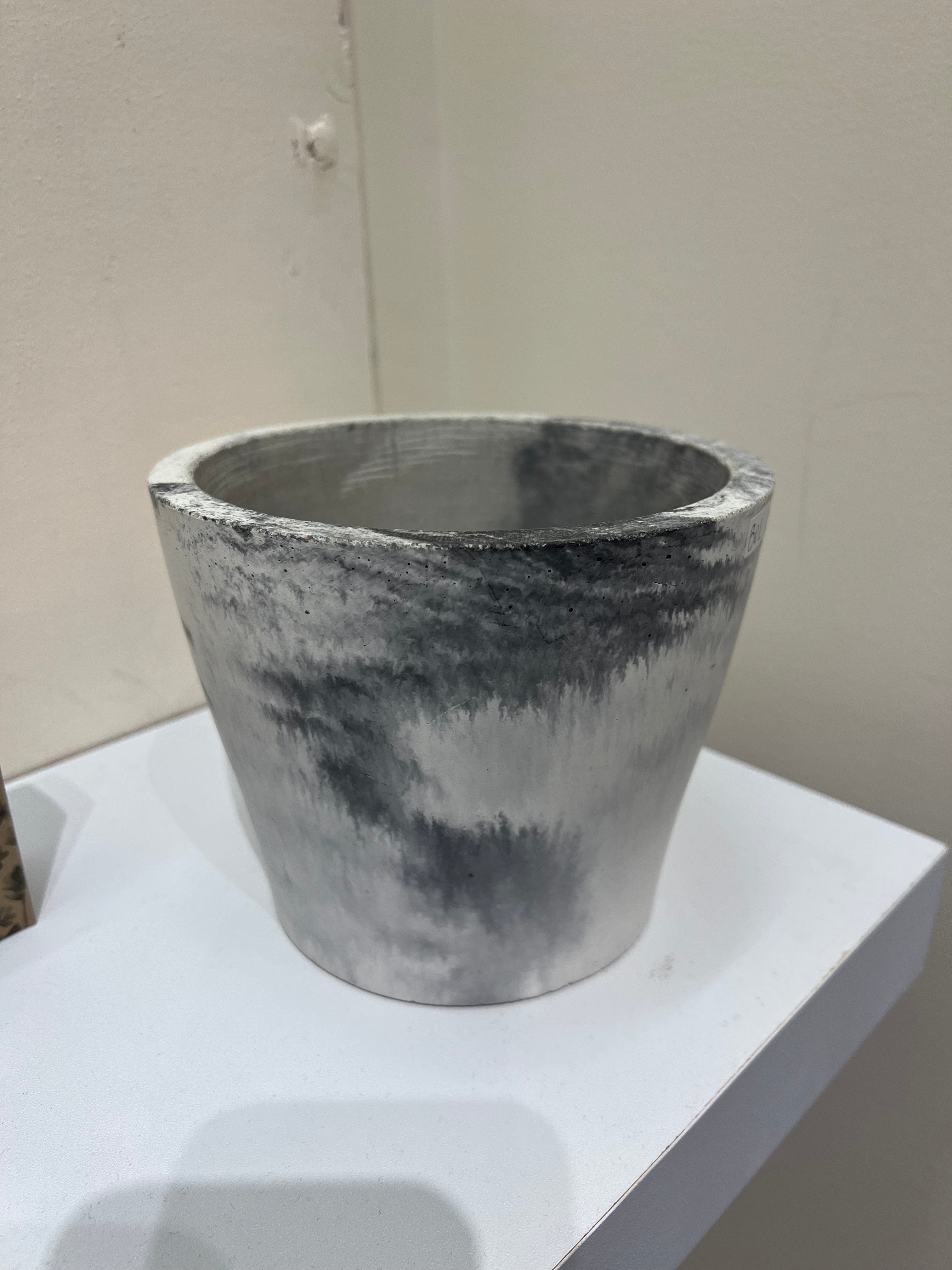 Concrete pot cover