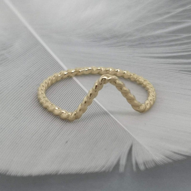 Rope chevron ring